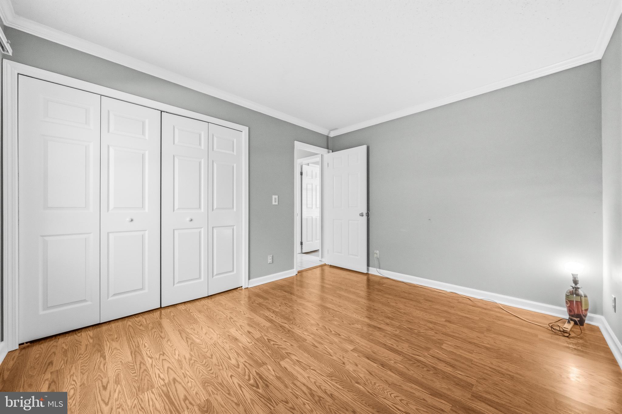 FORESTVILLE CENTER - Residential