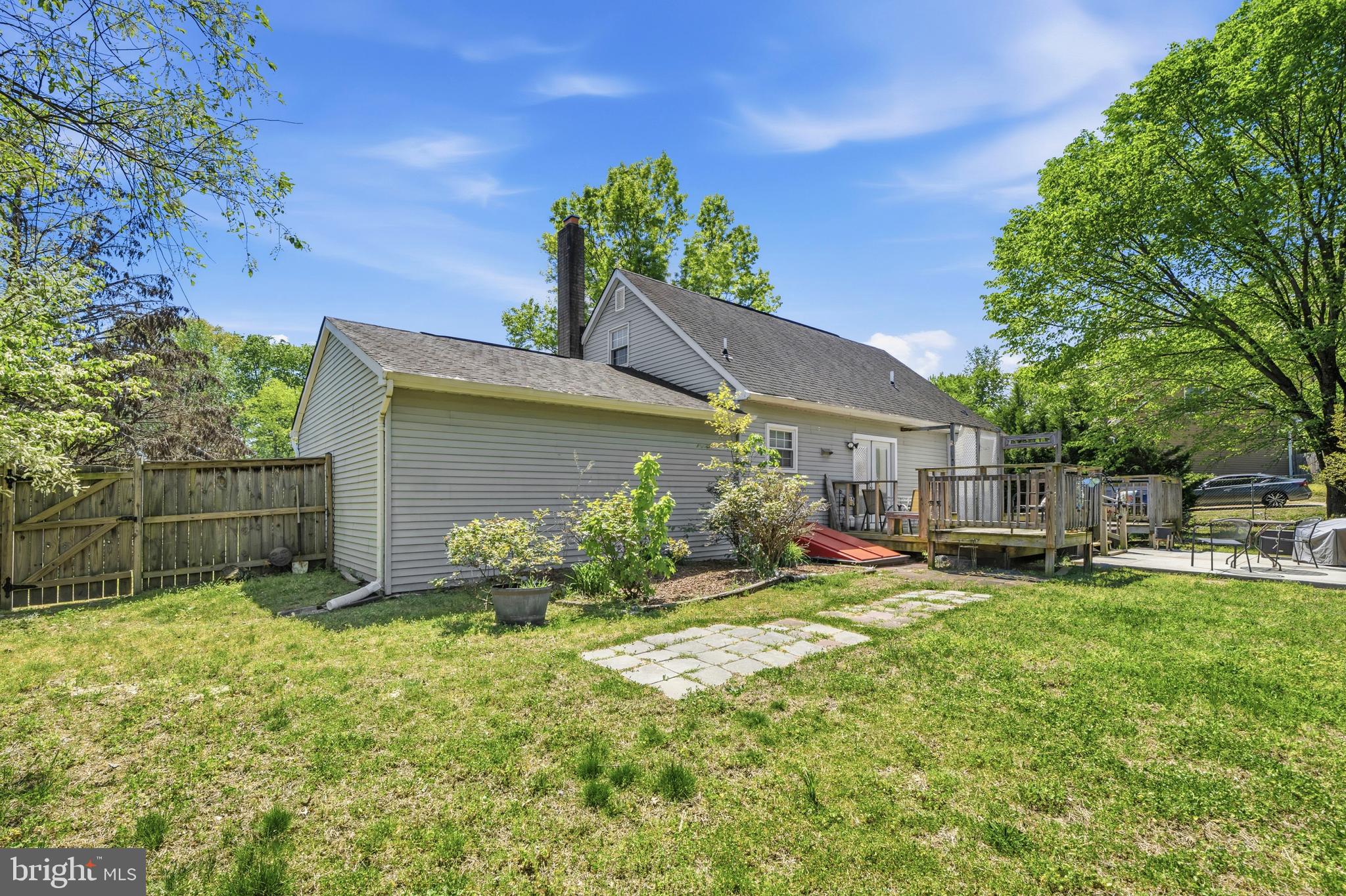 FORESTVILLE CENTER - Residential