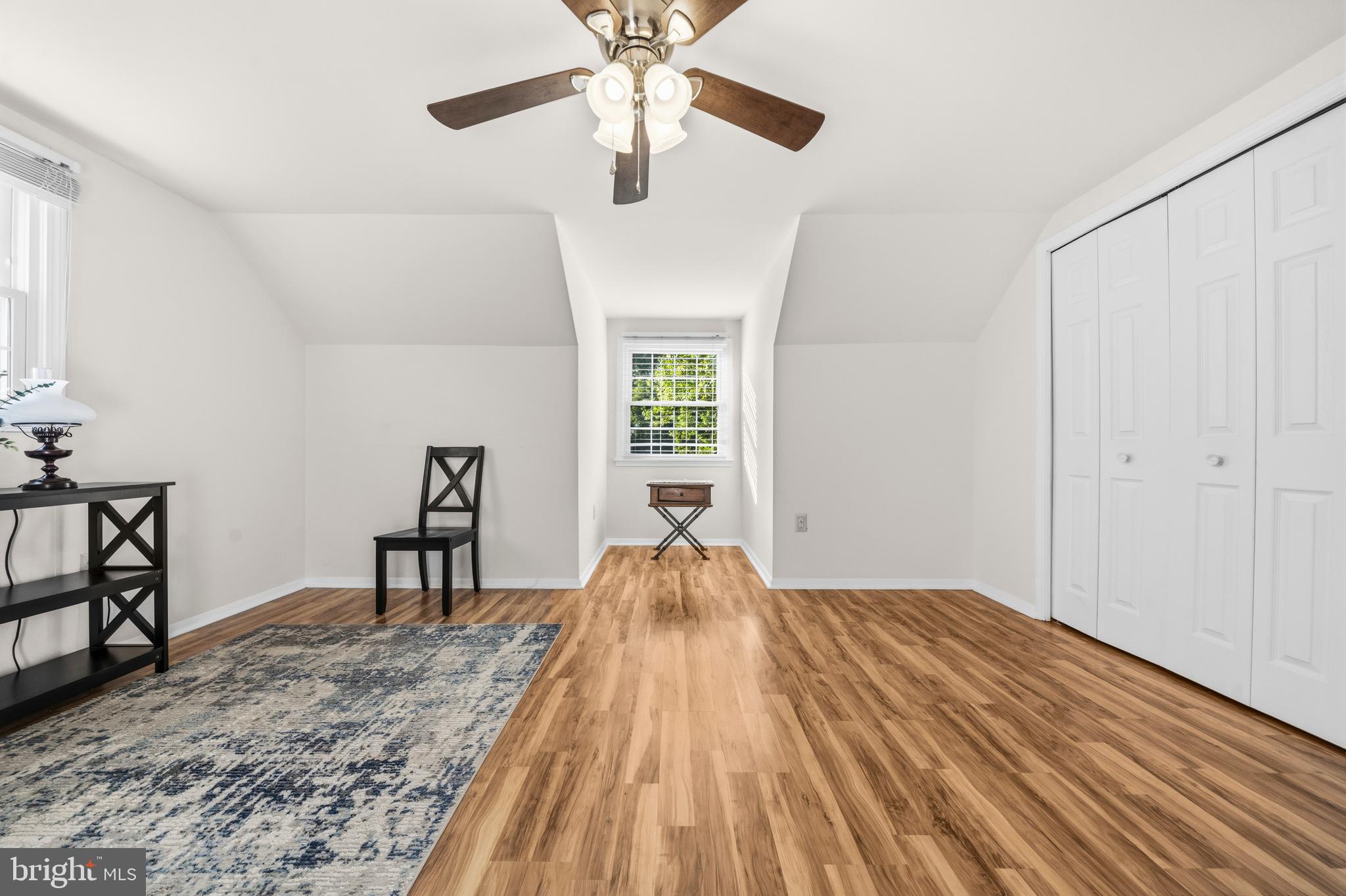 FORESTVILLE CENTER - Residential