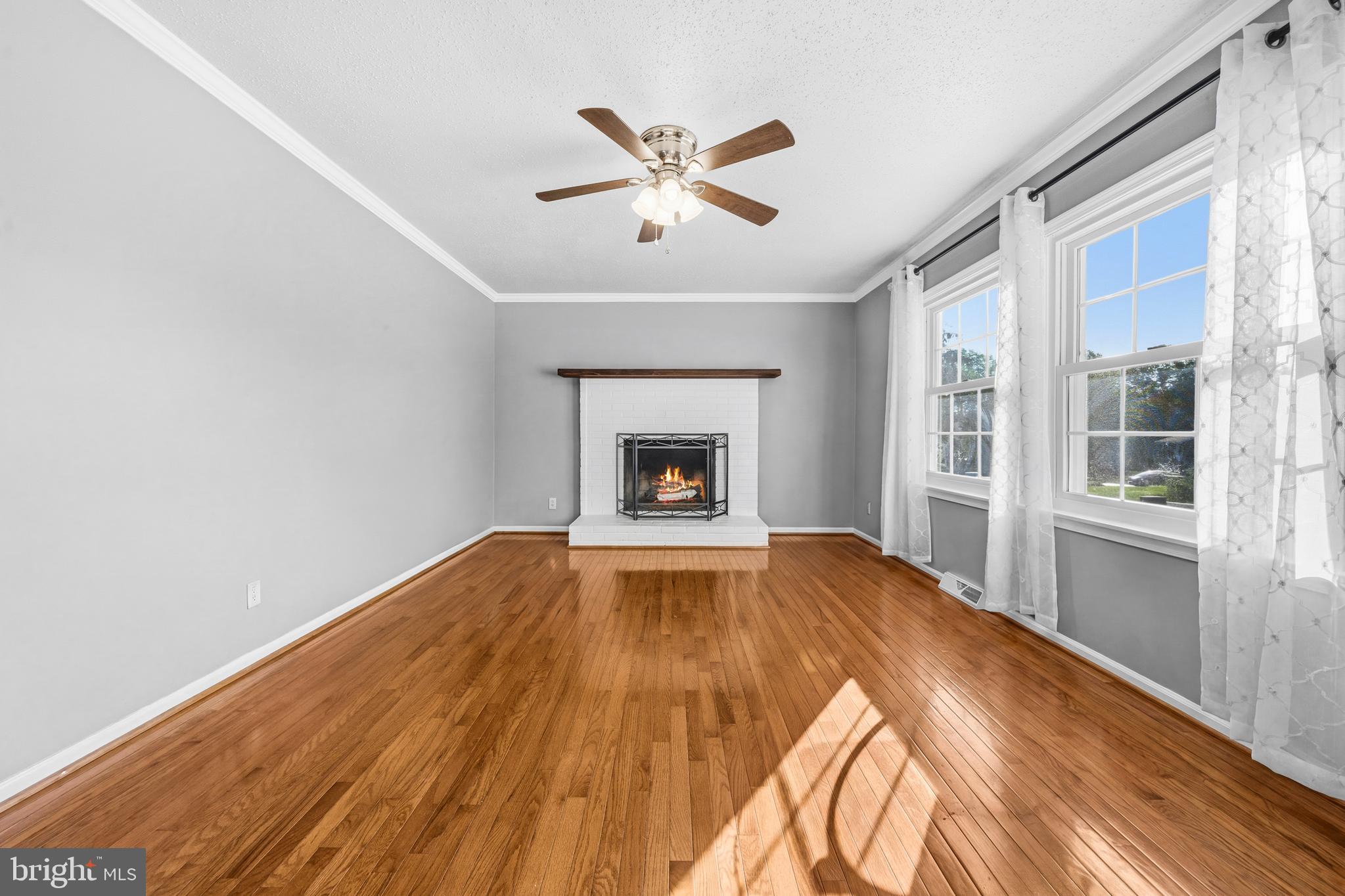 FORESTVILLE CENTER - Residential