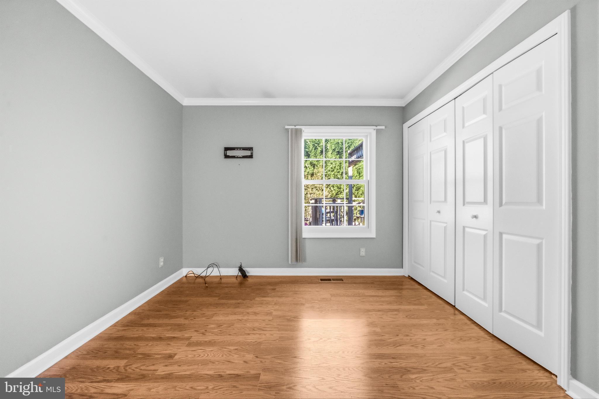 FORESTVILLE CENTER - Residential