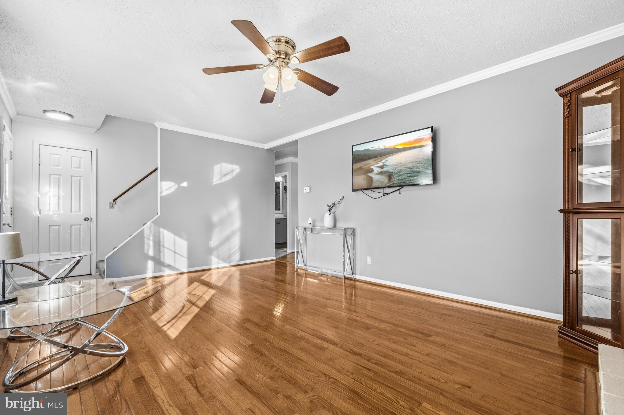 FORESTVILLE CENTER - Residential