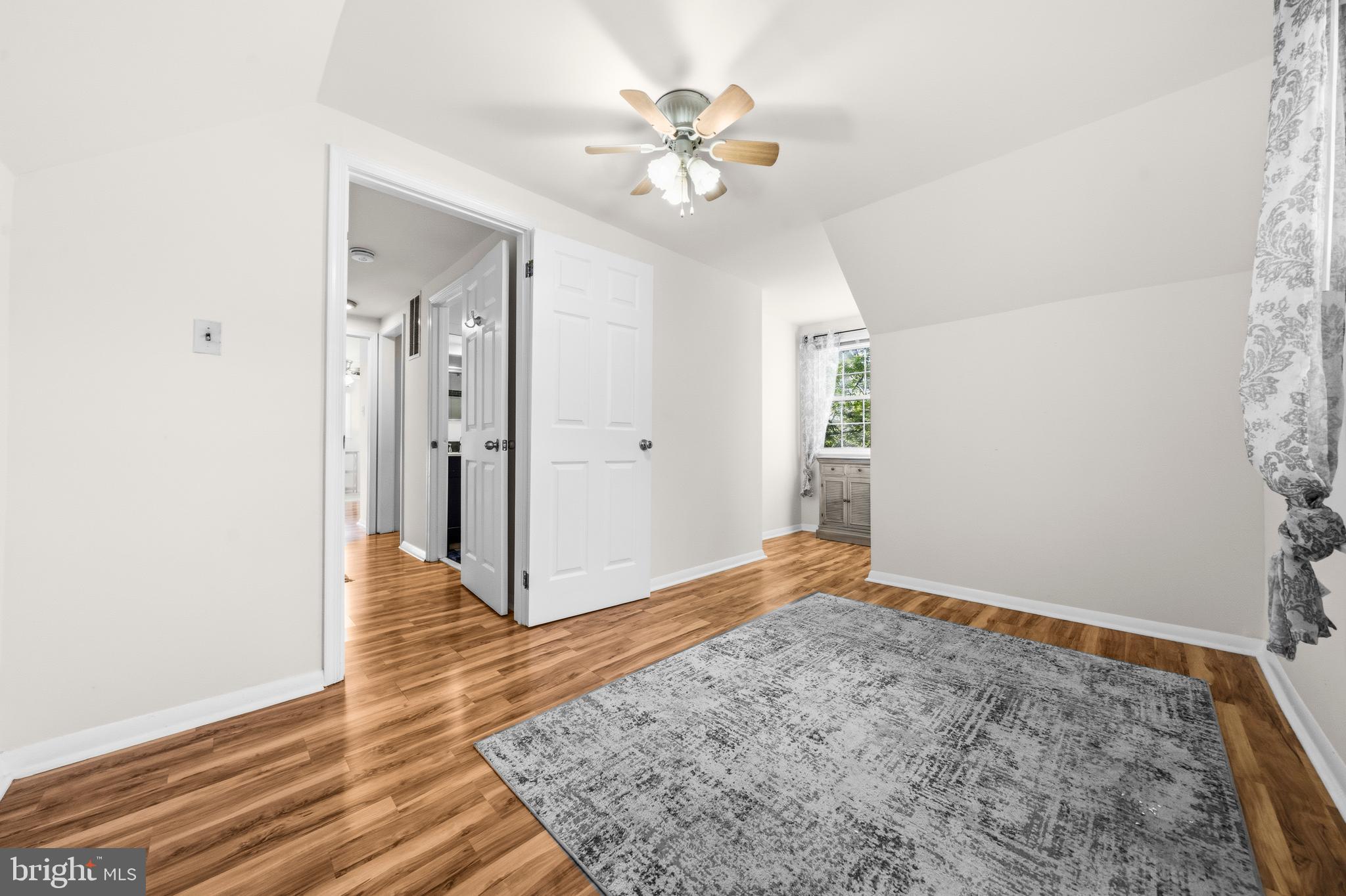 FORESTVILLE CENTER - Residential