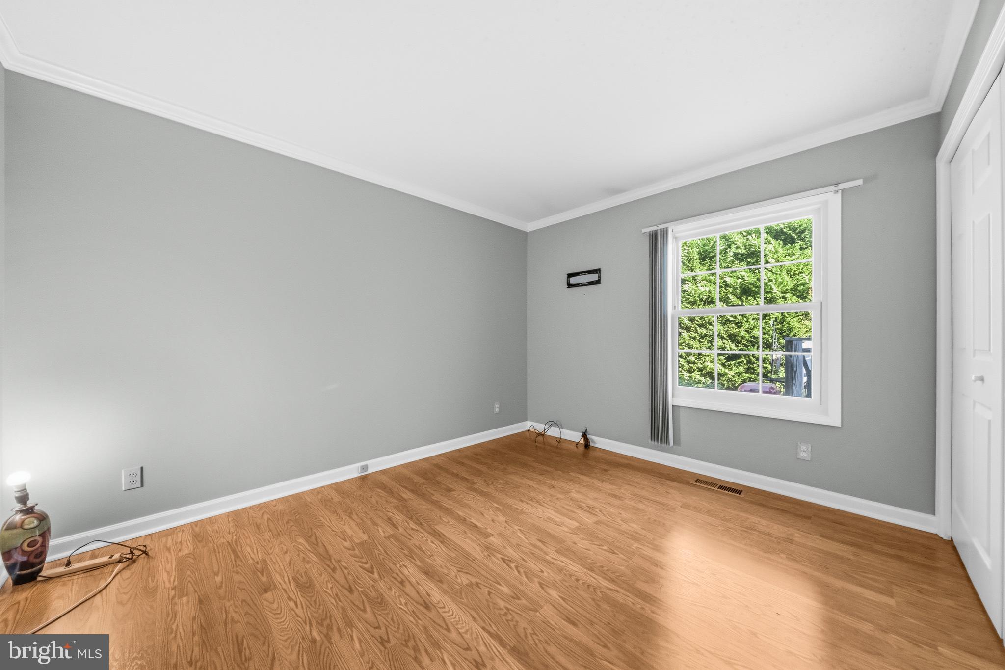 FORESTVILLE CENTER - Residential