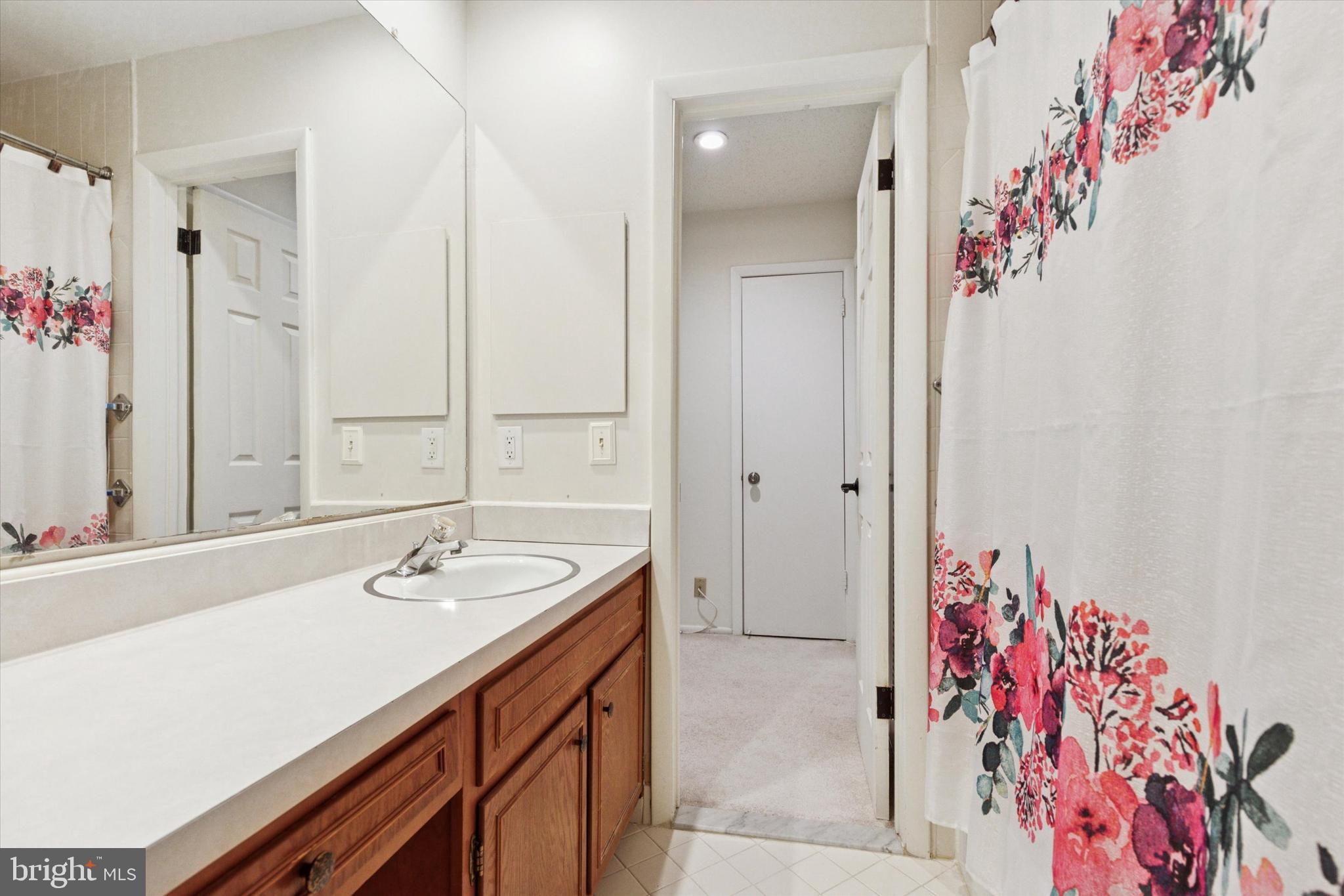 GREENE COUNTRIE VI - Residential