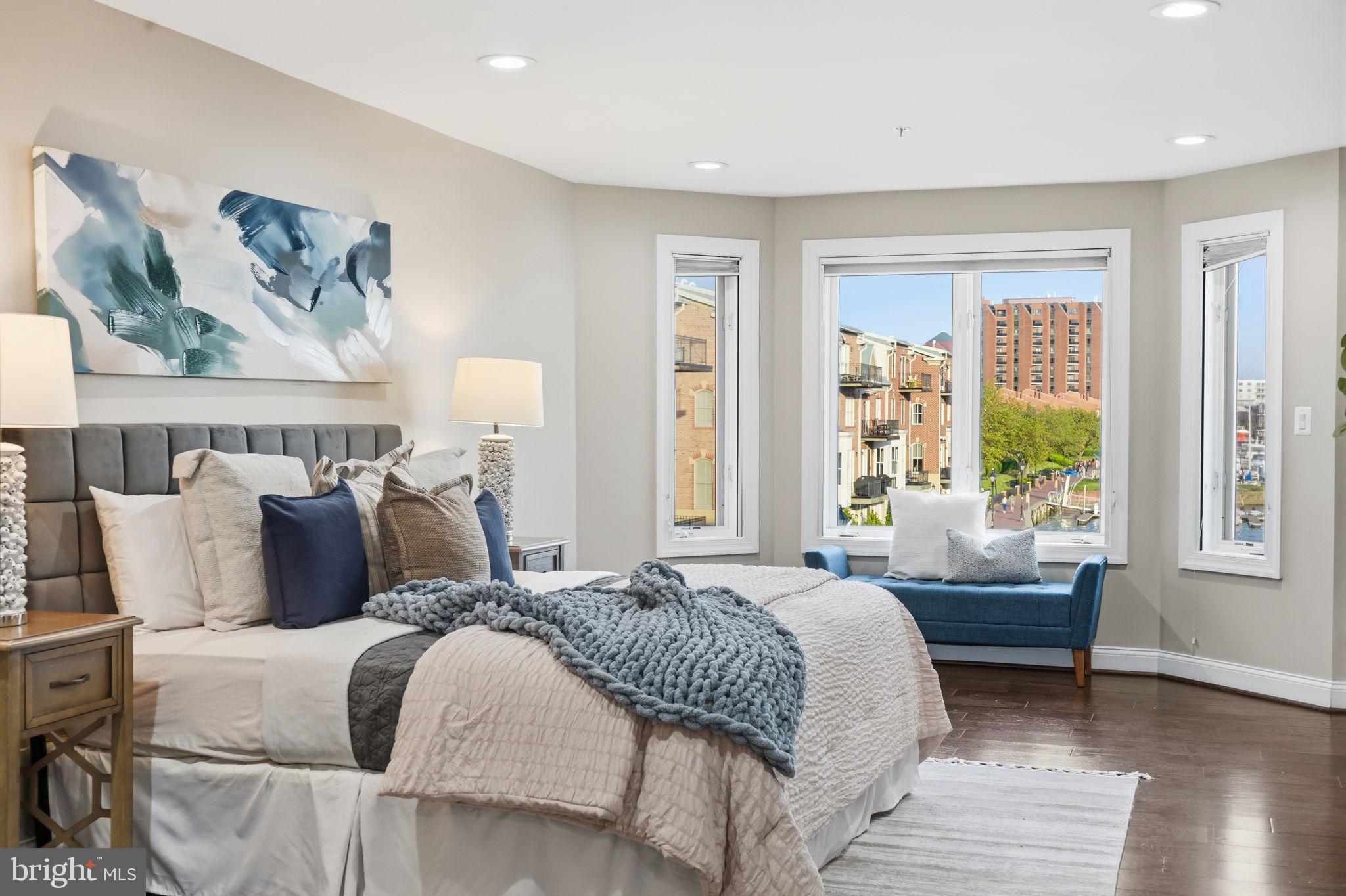 NORTH SHORE - Residential