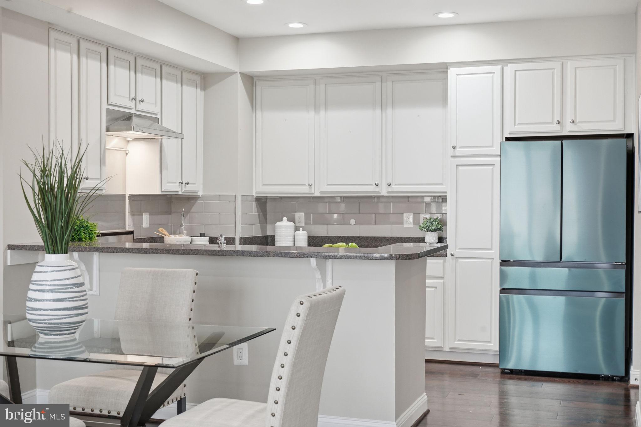 NORTH SHORE - Residential