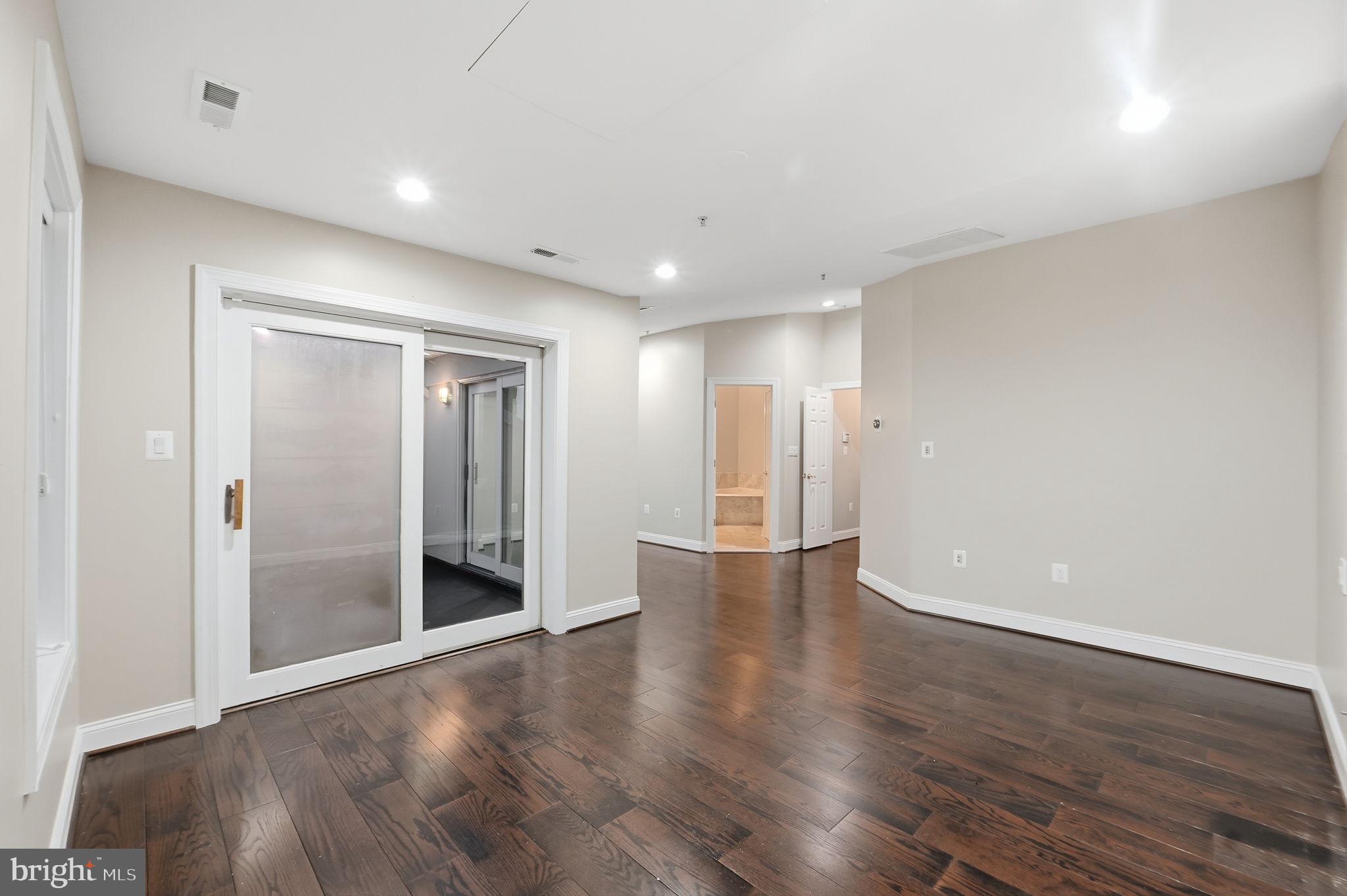 NORTH SHORE - Residential
