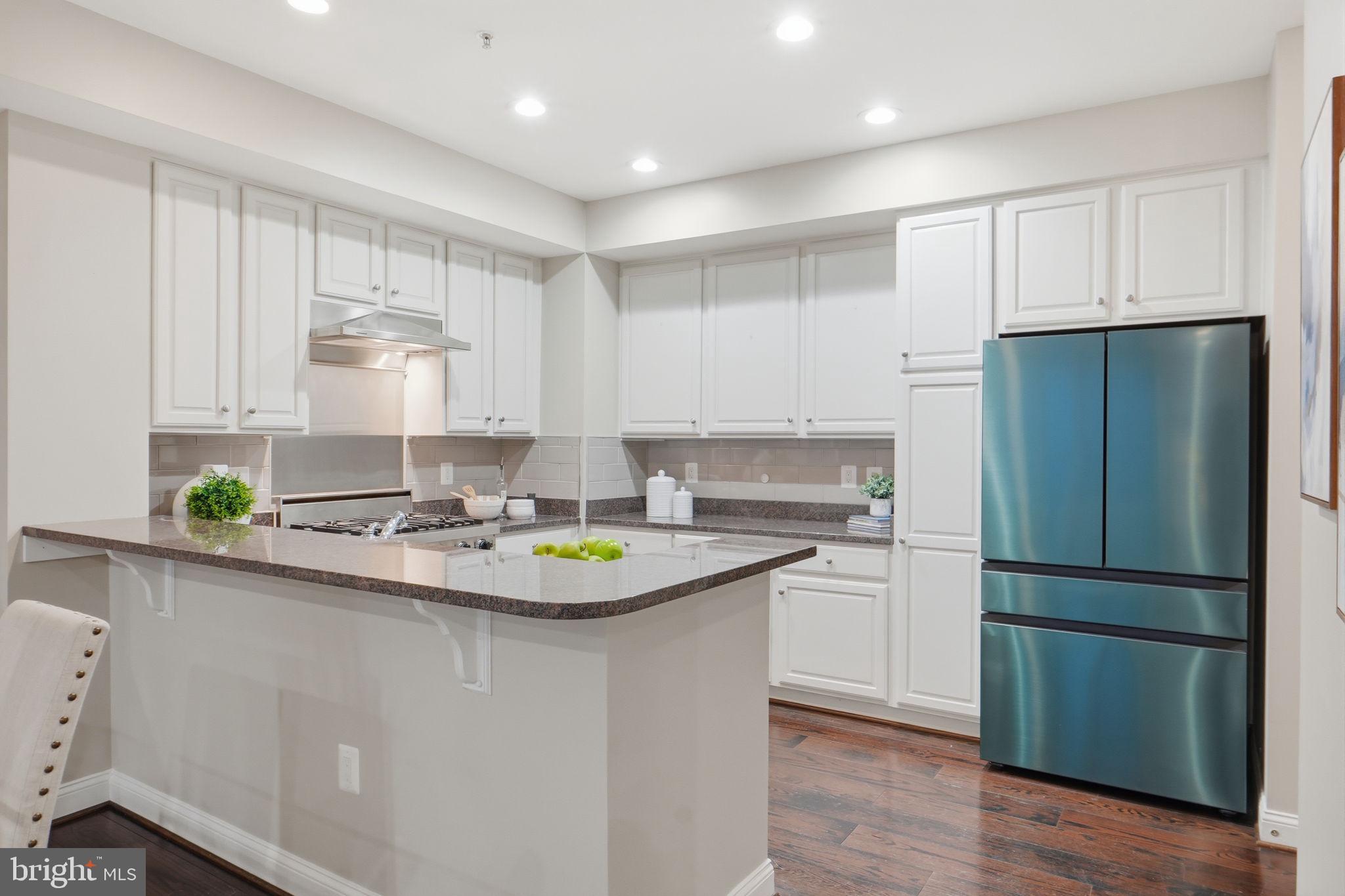 NORTH SHORE - Residential
