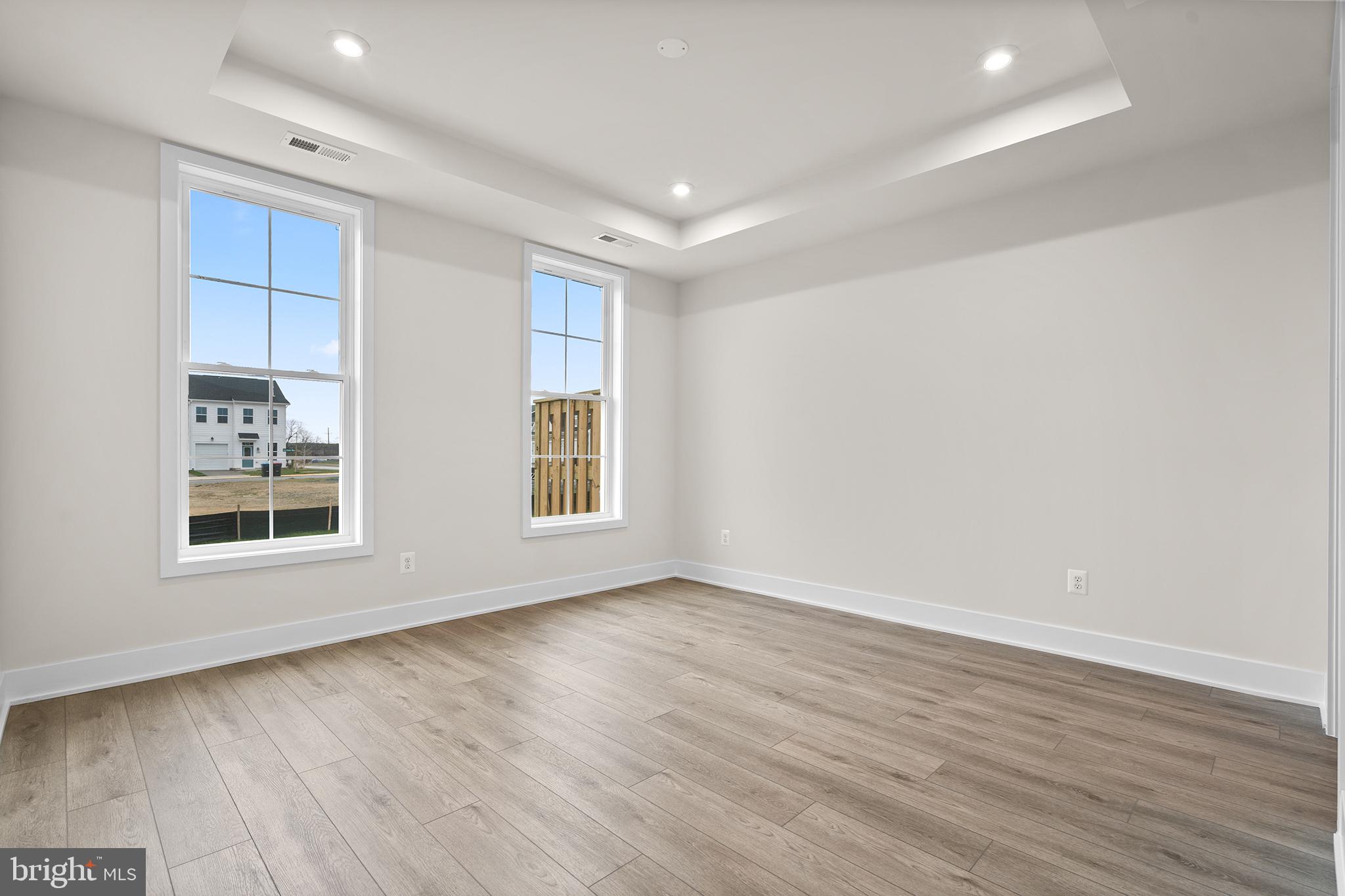 HIATT POINTE AT SNOWDEN BRIDGE - Residential