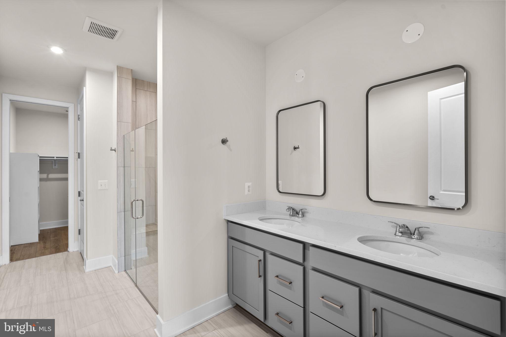 HIATT POINTE AT SNOWDEN BRIDGE - Residential