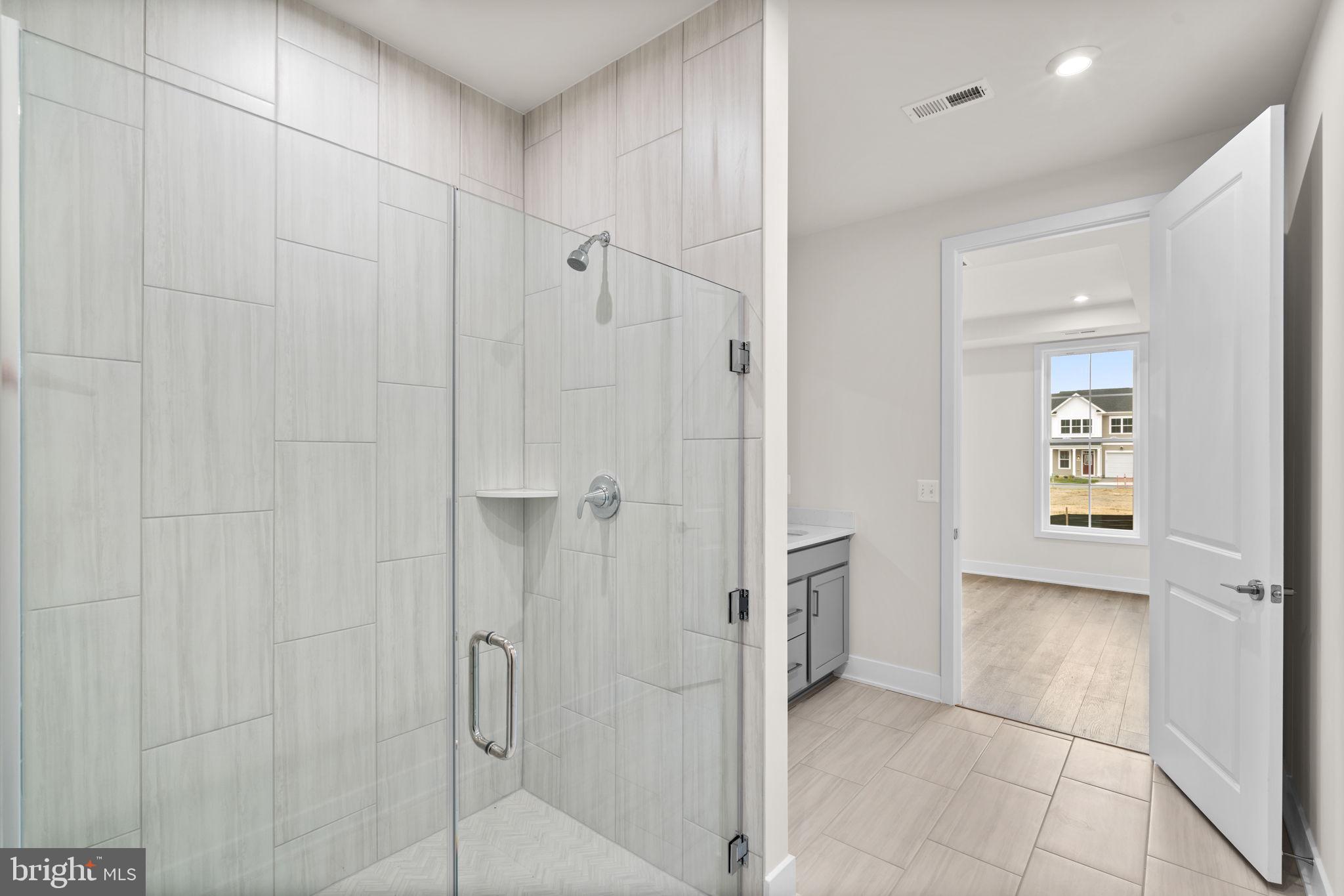 HIATT POINTE AT SNOWDEN BRIDGE - Residential