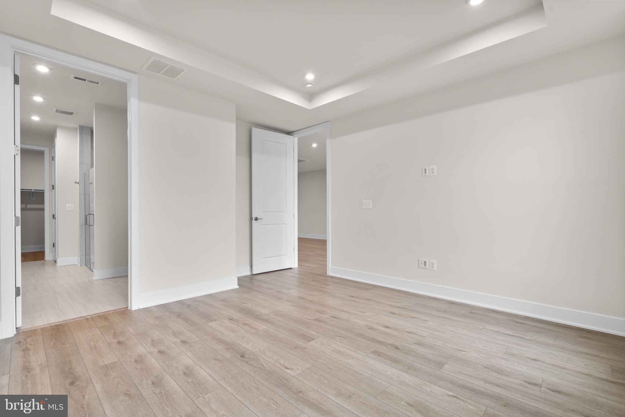 HIATT POINTE AT SNOWDEN BRIDGE - Residential