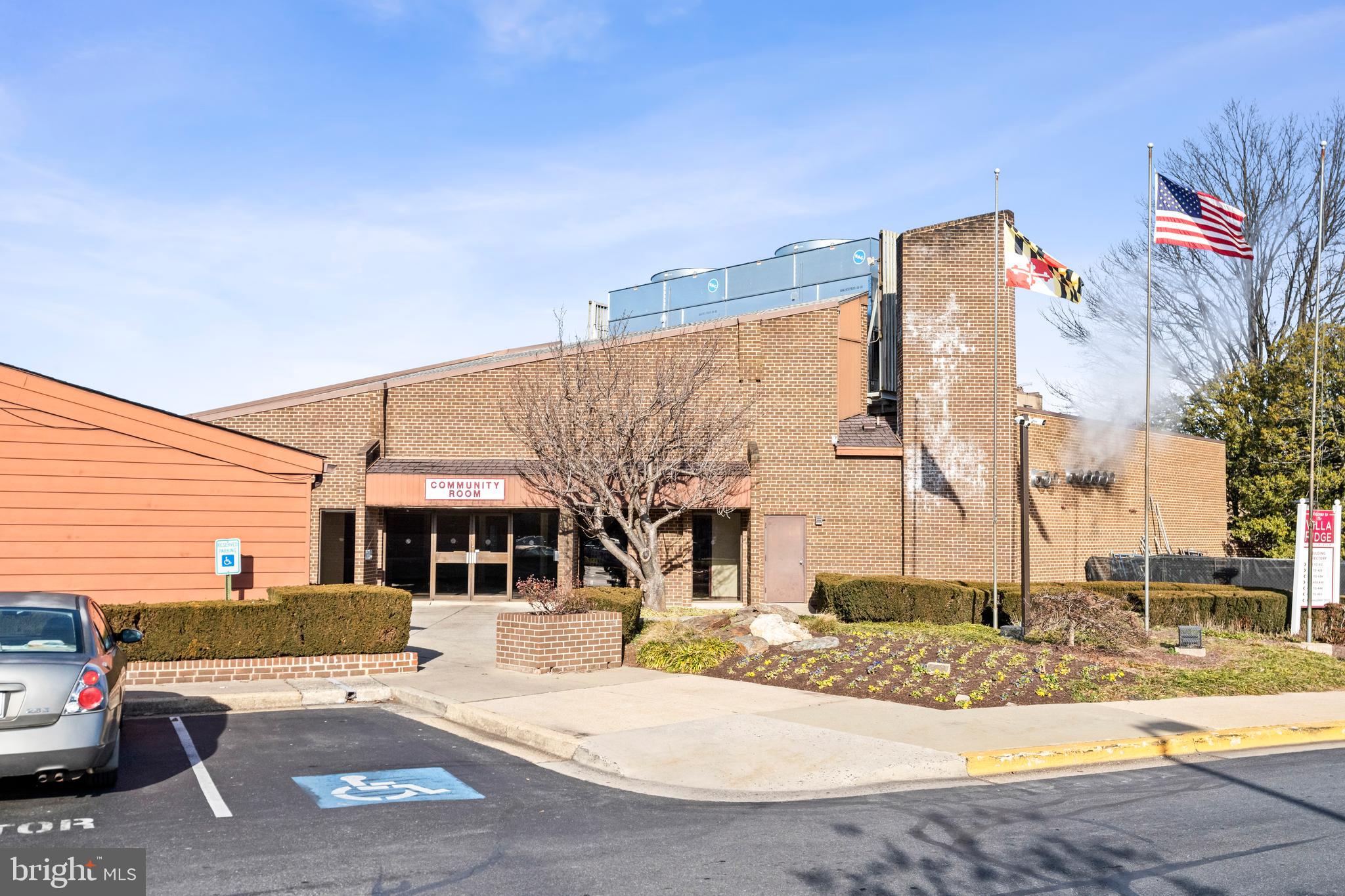 VILLA RIDGE CONDOMINIUM - Residential