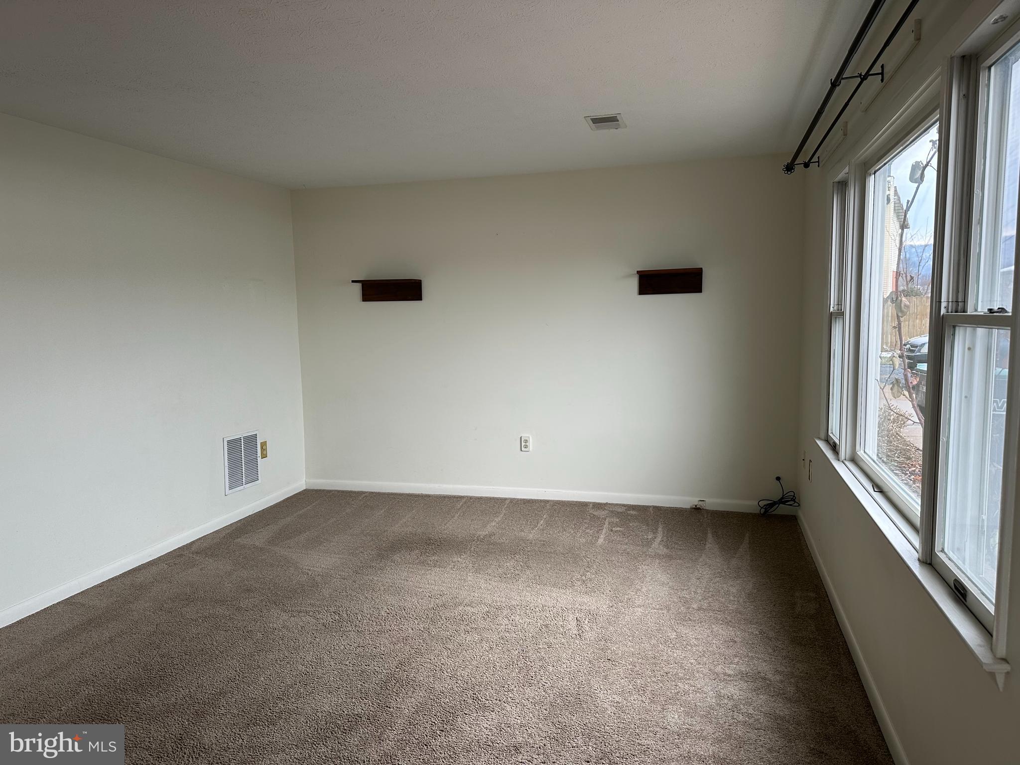 HILLTOP HOMES SUBDIVISION - Residential Lease