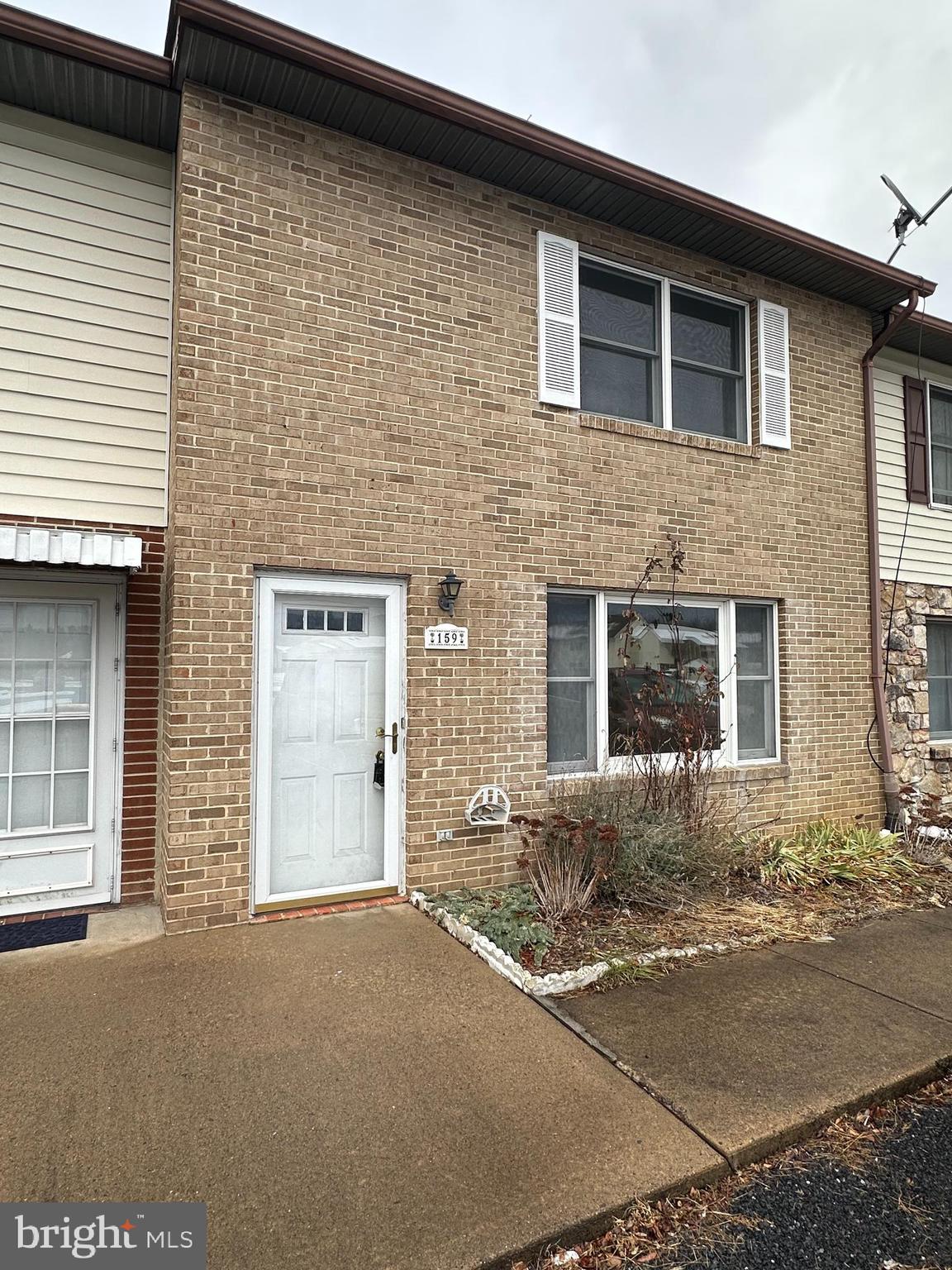 HILLTOP HOMES SUBDIVISION - Residential Lease