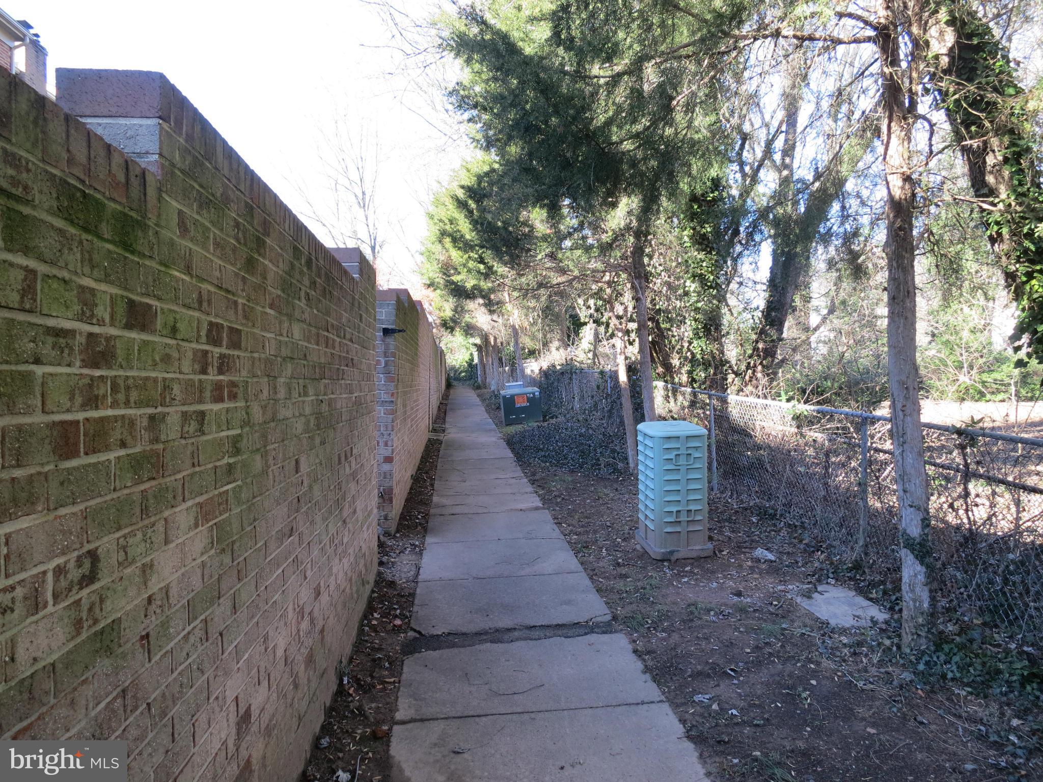 EVERGREEN HEIGHTS - Residential Lease