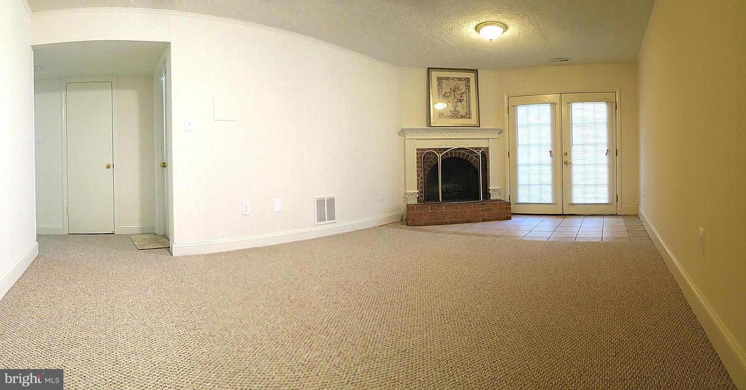 EVERGREEN HEIGHTS - Residential Lease