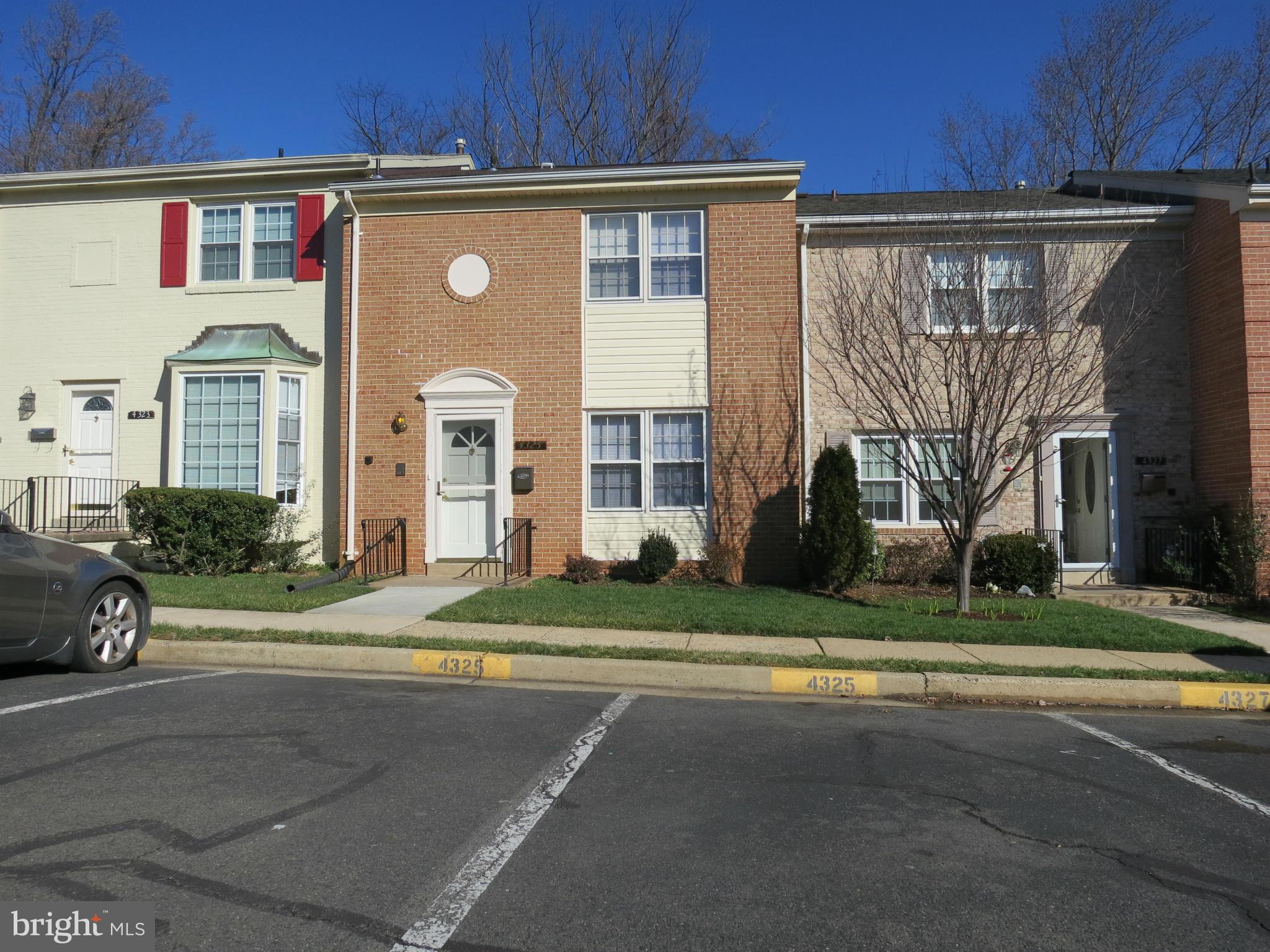 EVERGREEN HEIGHTS - Residential Lease