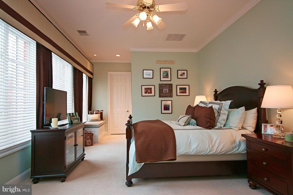 THE RESERVE - Residential