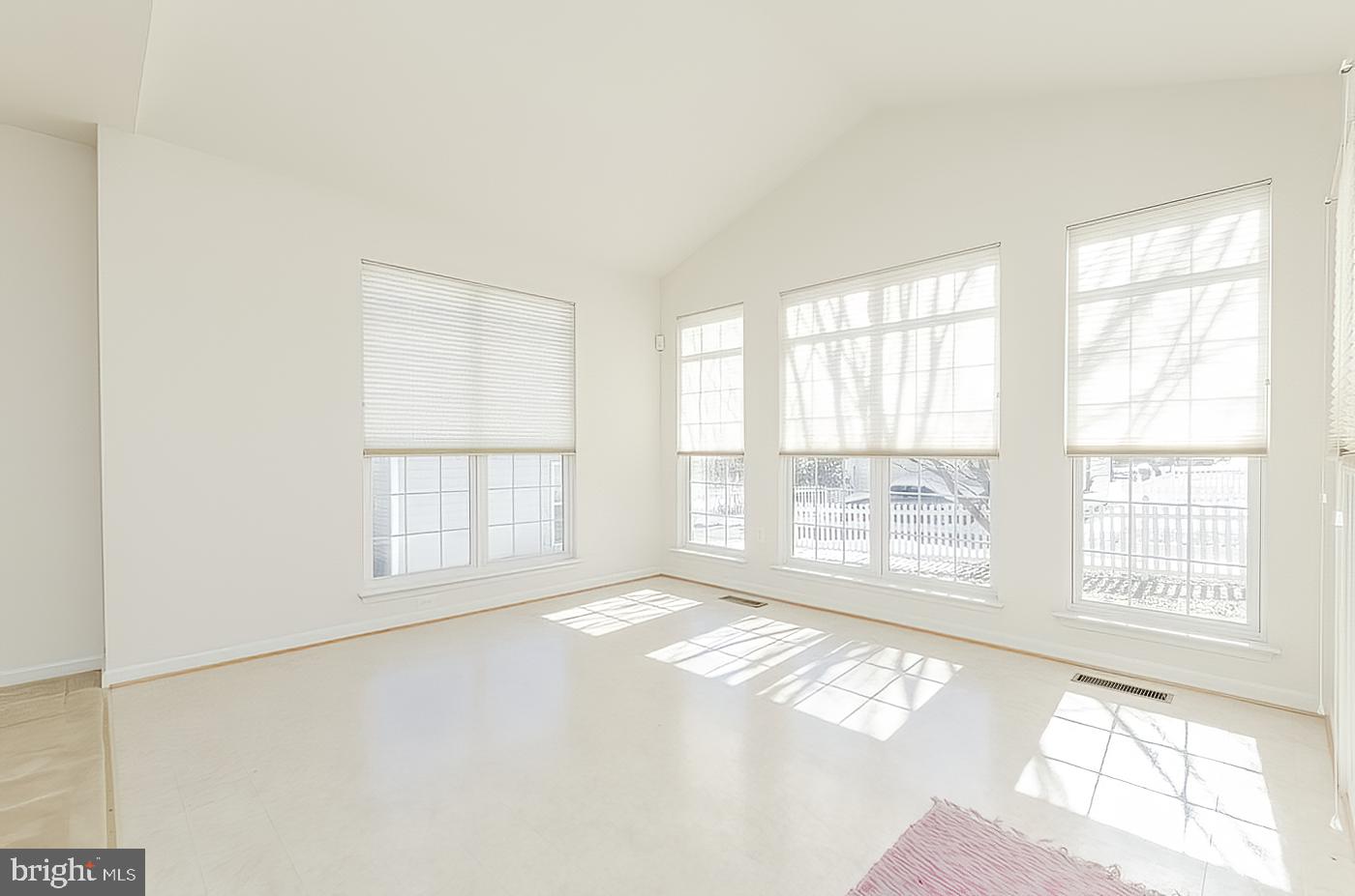 HUNTFIELD - Residential