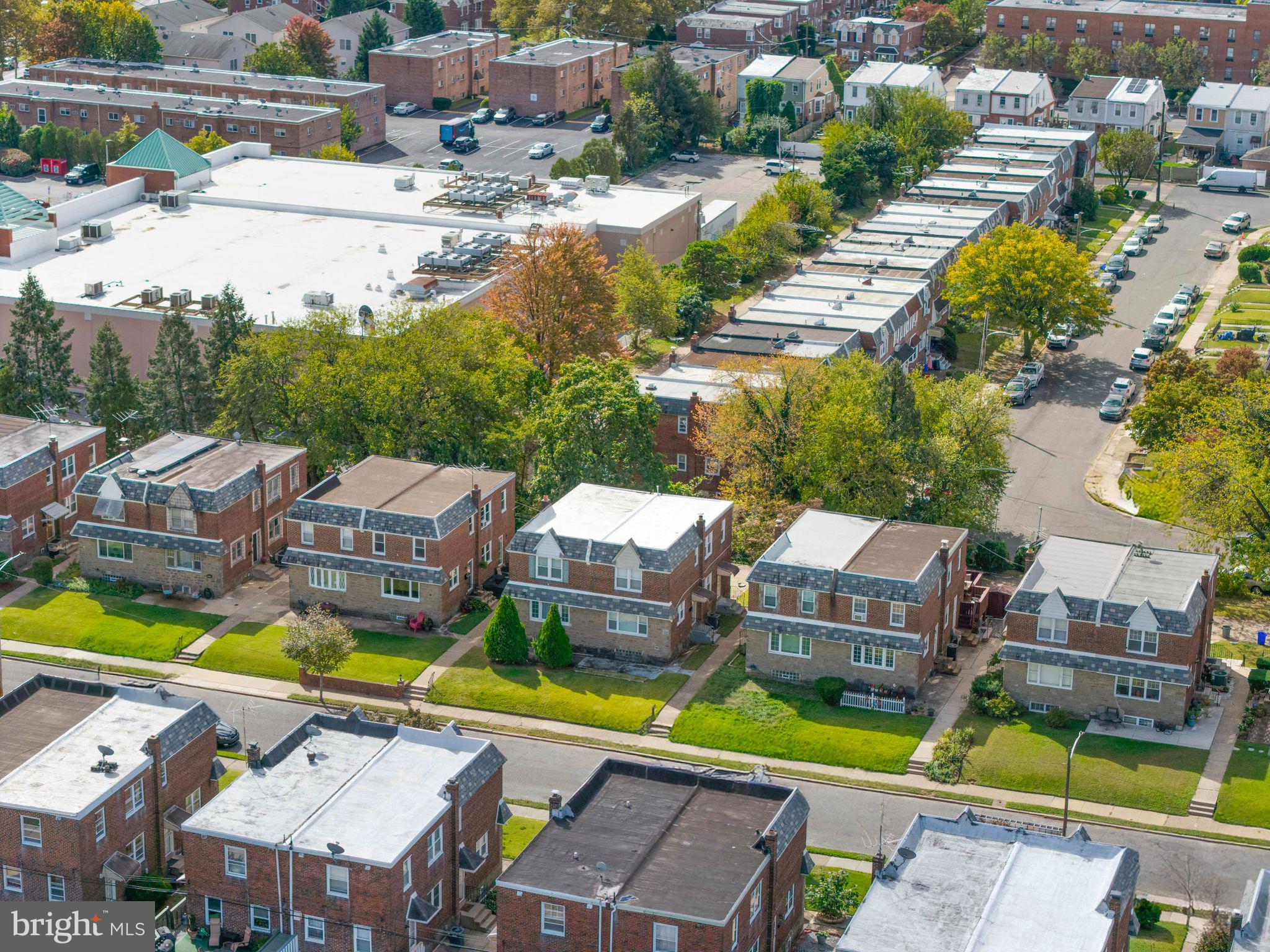 LAWNDALE - Residential