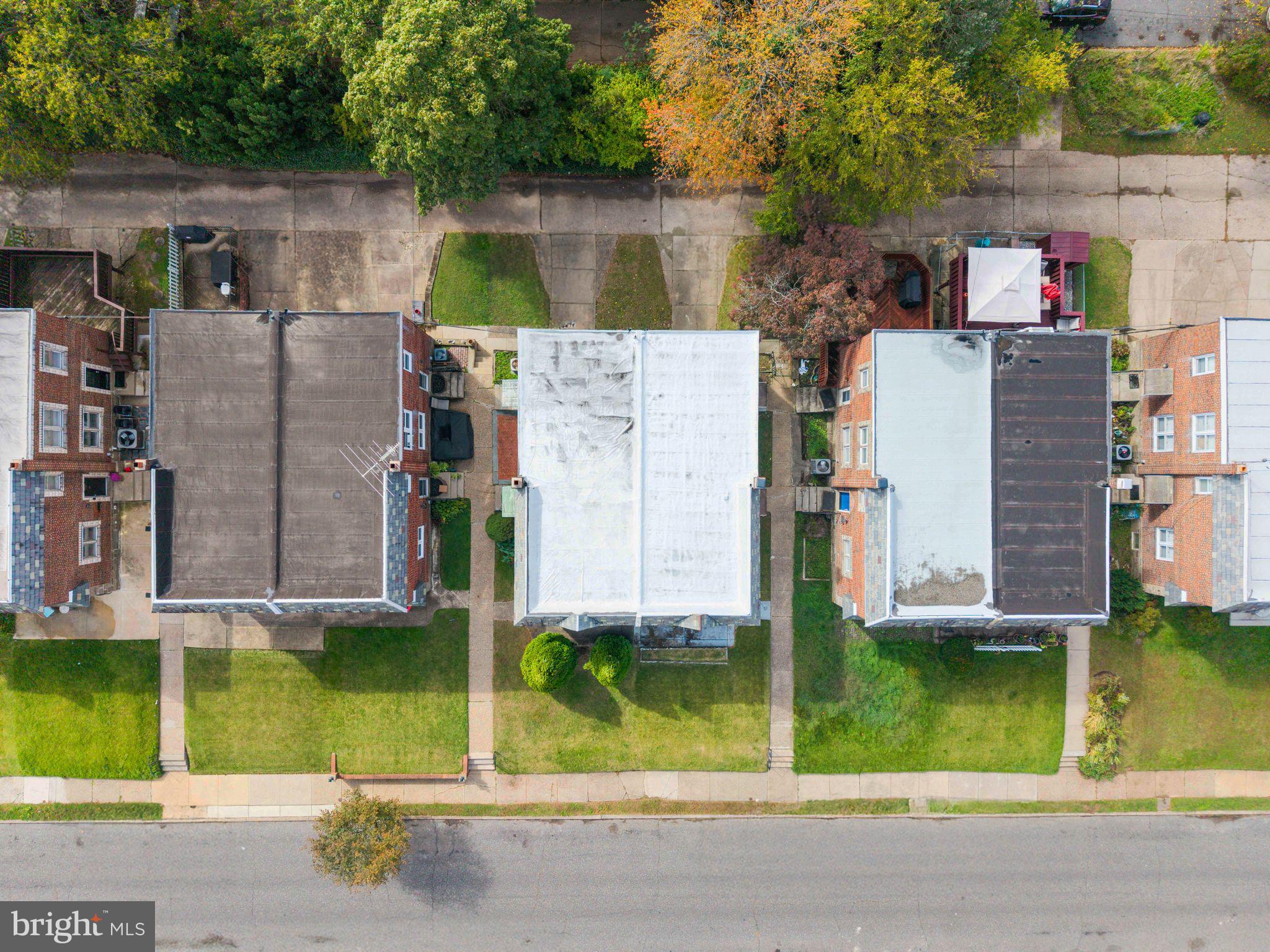 LAWNDALE - Residential