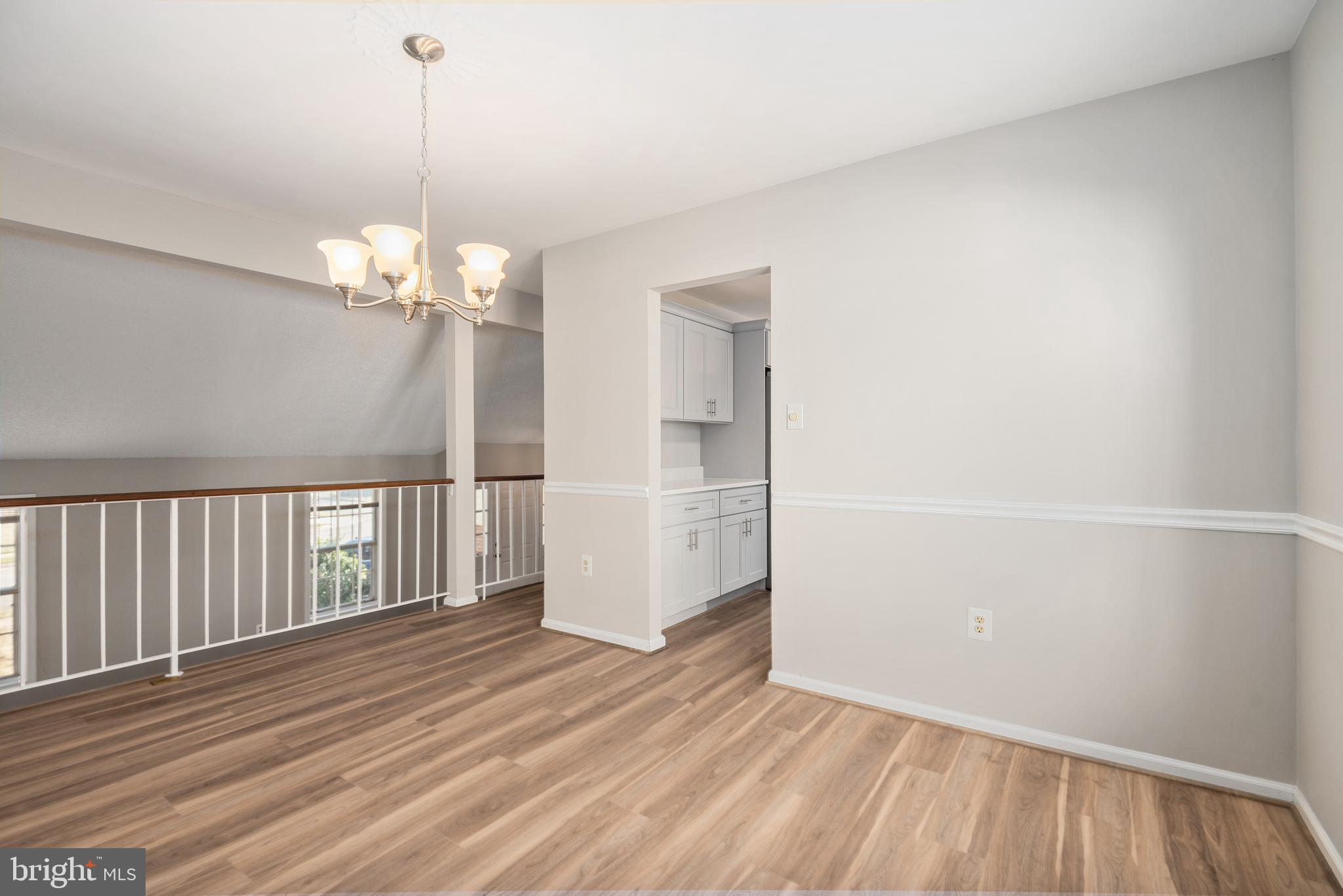 QUEENS GATE - Residential