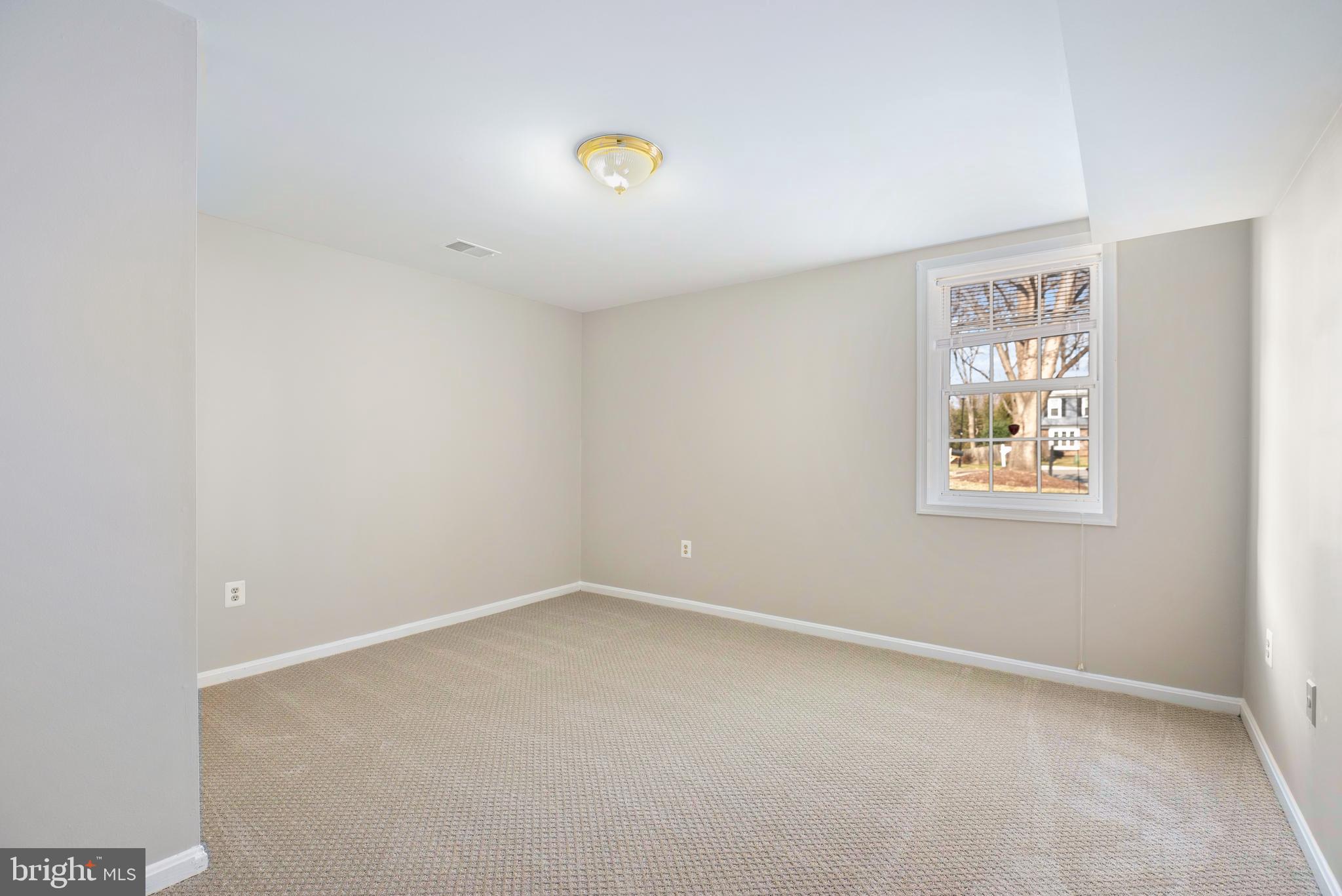 QUEENS GATE - Residential