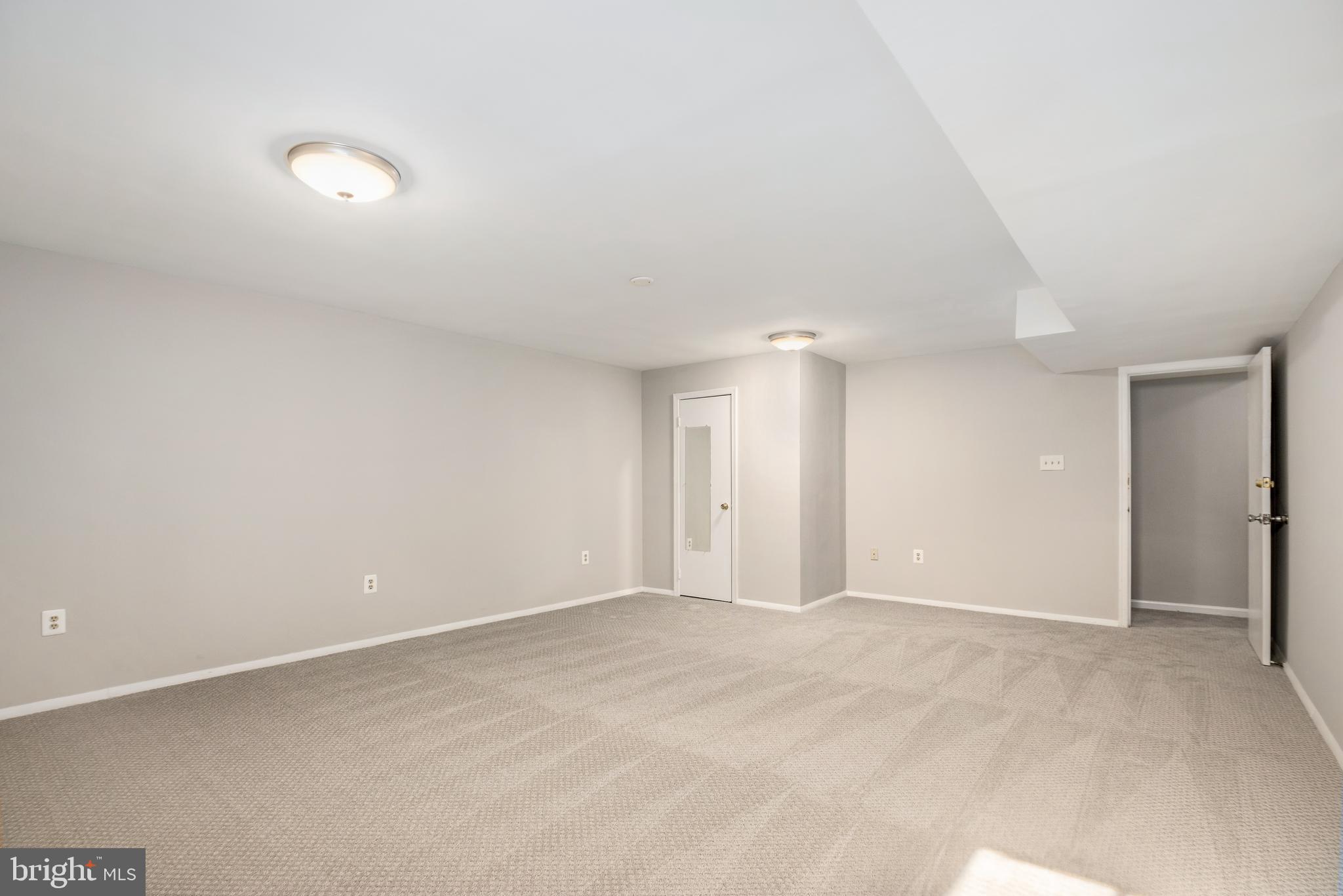 QUEENS GATE - Residential