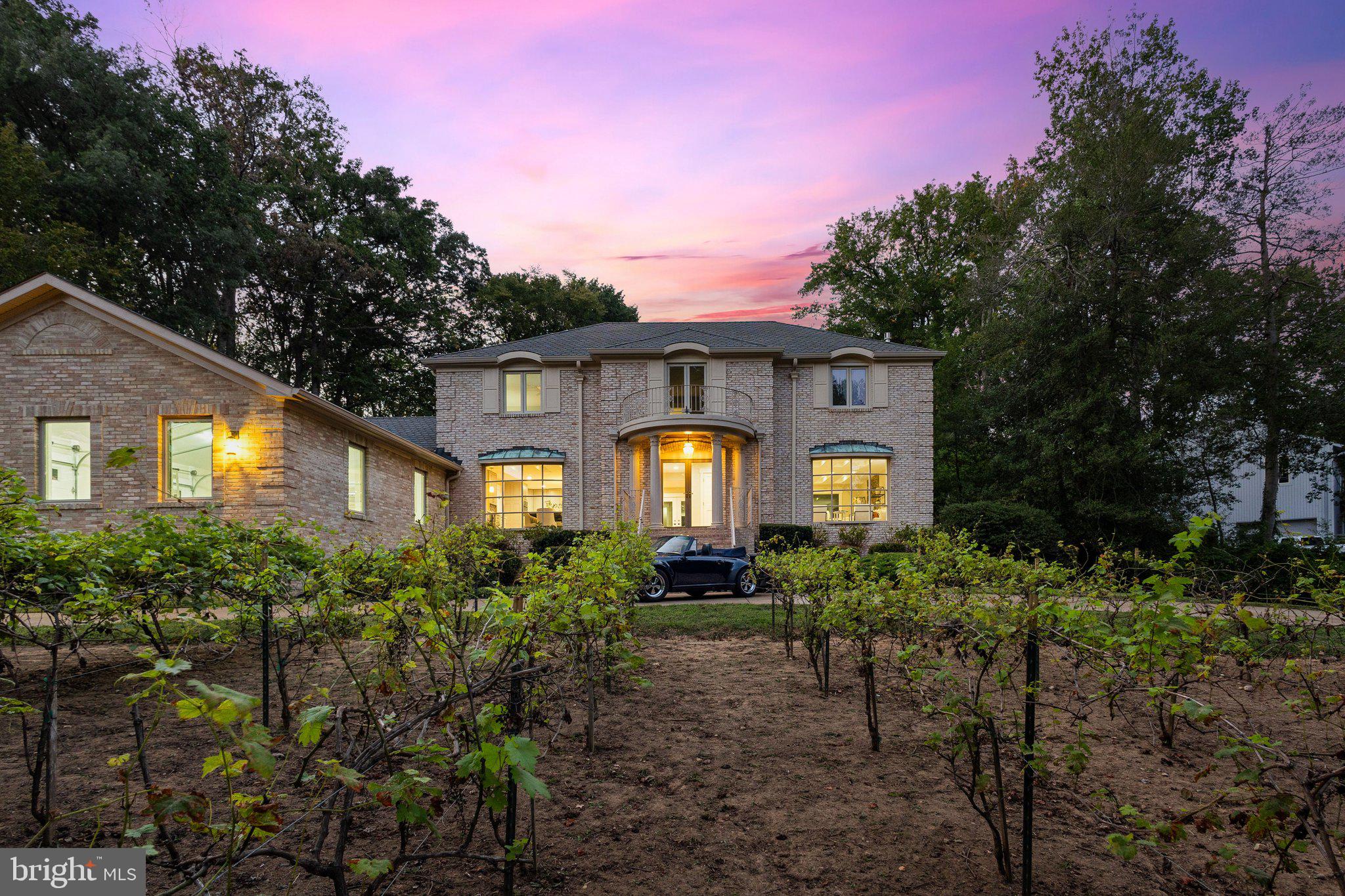 HALLOWING POINT RIVER ESTATES - Residential