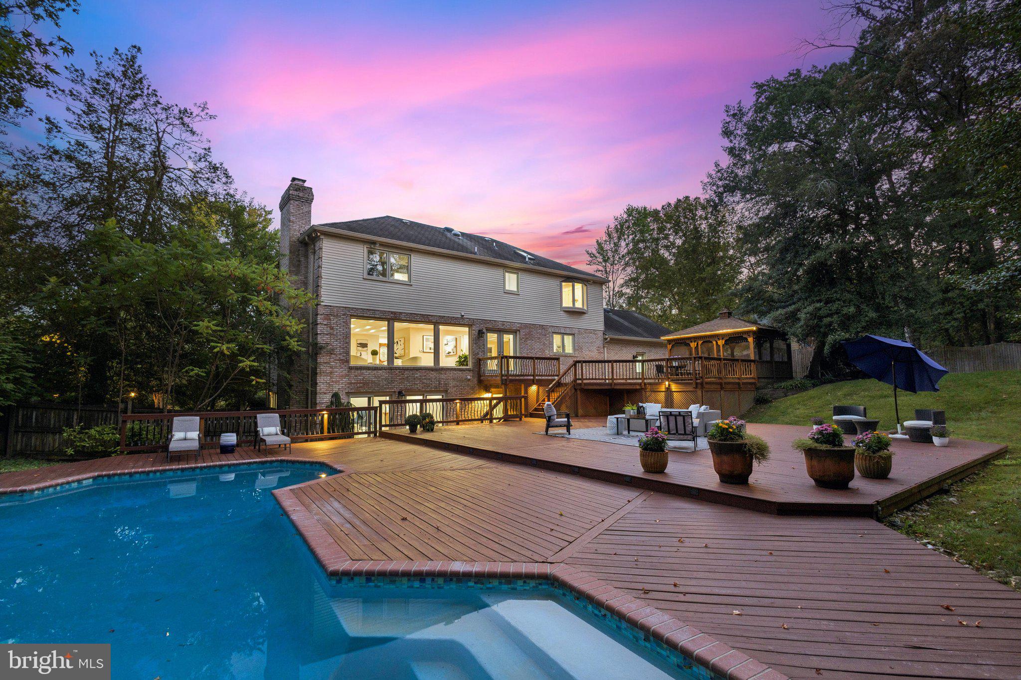 HALLOWING POINT RIVER ESTATES - Residential