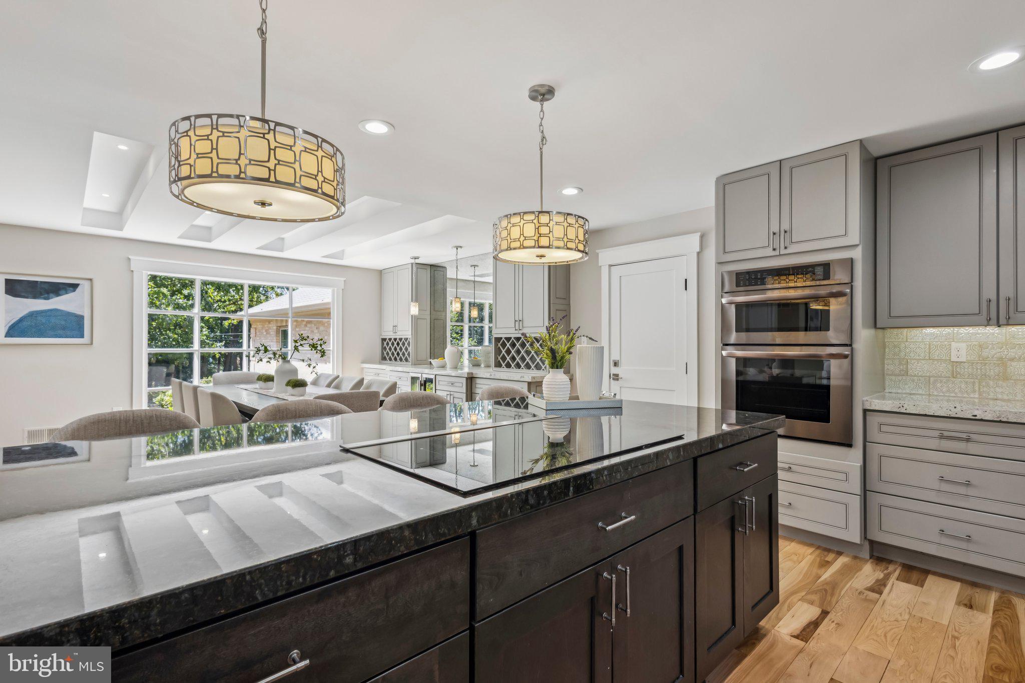 HALLOWING POINT RIVER ESTATES - Residential