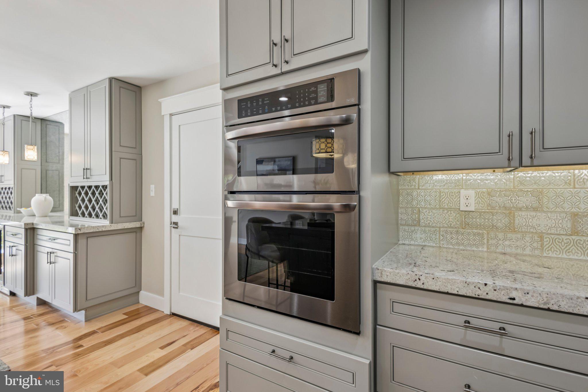 HALLOWING POINT RIVER ESTATES - Residential