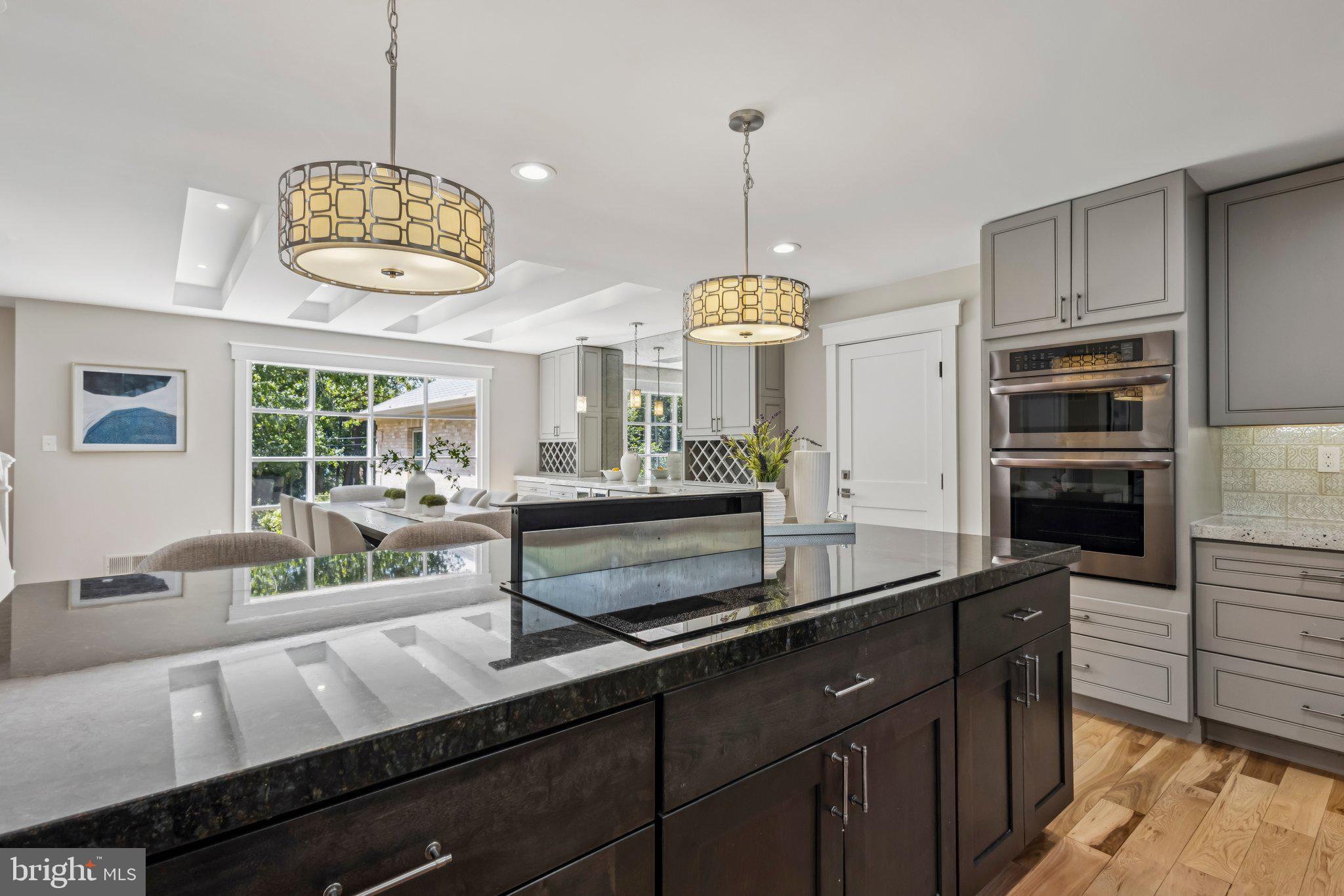 HALLOWING POINT RIVER ESTATES - Residential