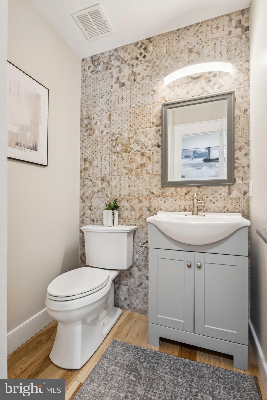 HALLOWING POINT RIVER ESTATES - Residential