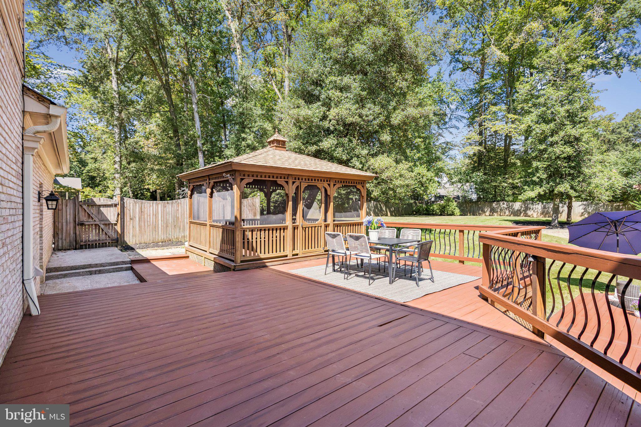 HALLOWING POINT RIVER ESTATES - Residential