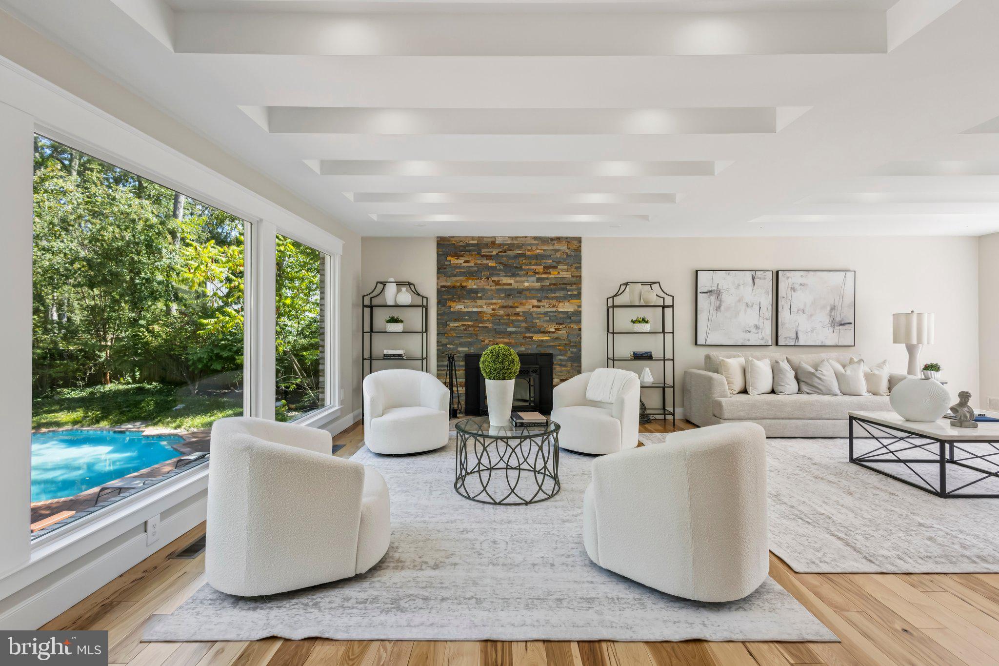 HALLOWING POINT RIVER ESTATES - Residential