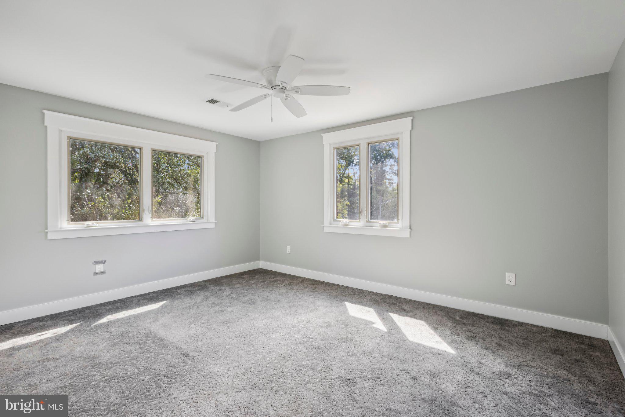 HALLOWING POINT RIVER ESTATES - Residential