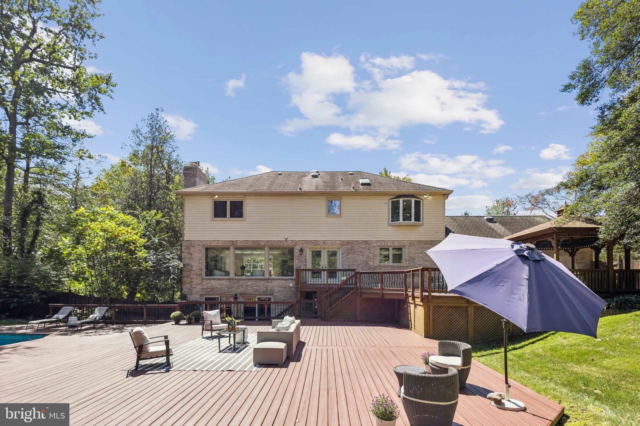 HALLOWING POINT RIVER ESTATES - Residential