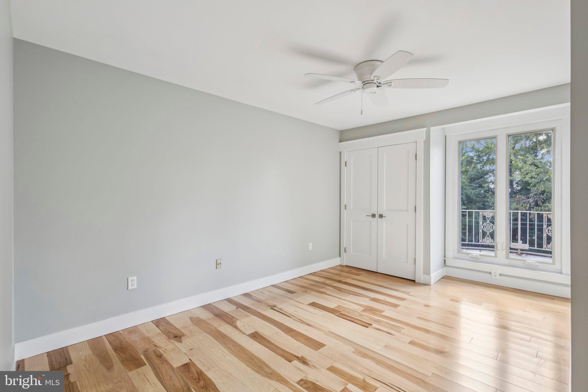 HALLOWING POINT RIVER ESTATES - Residential