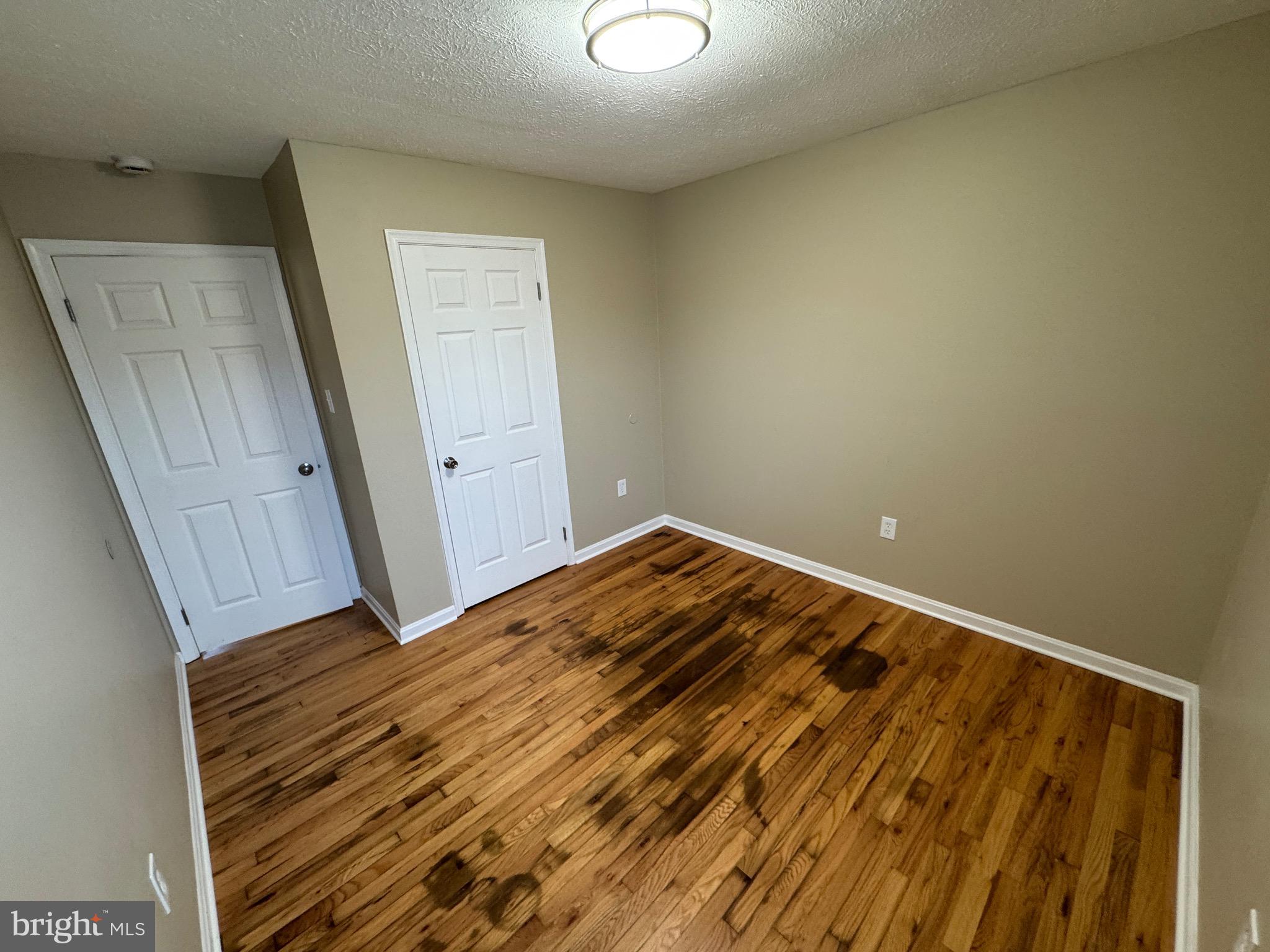 THIRD BATTLE - Residential Lease