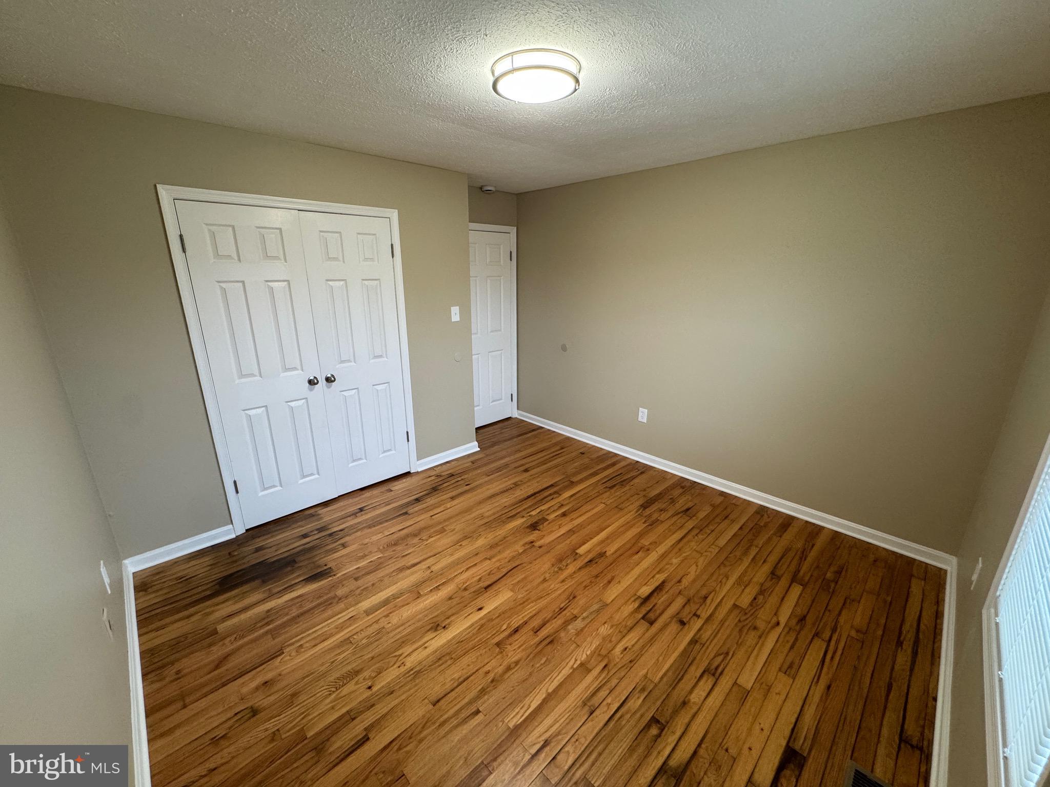 THIRD BATTLE - Residential Lease