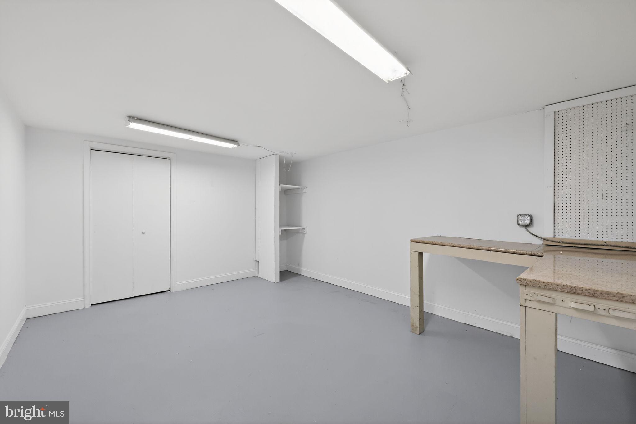 WILLISTOWN WOODS - Residential Lease