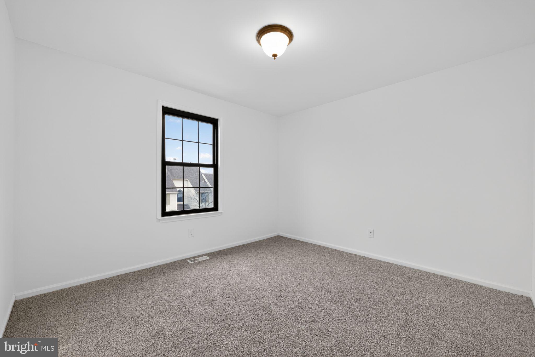 WILLISTOWN WOODS - Residential Lease