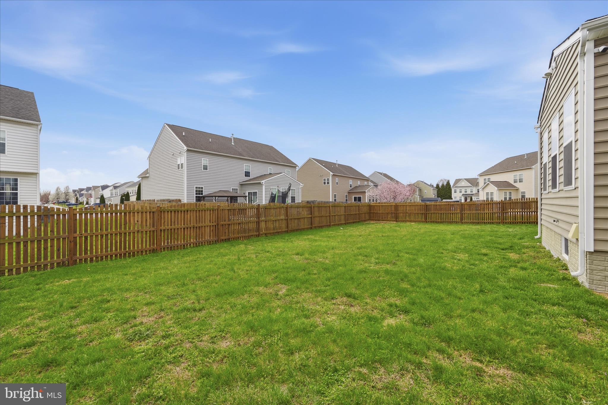 THE VILLAGE OF WASHINGTON TRAIL EAST - Residential