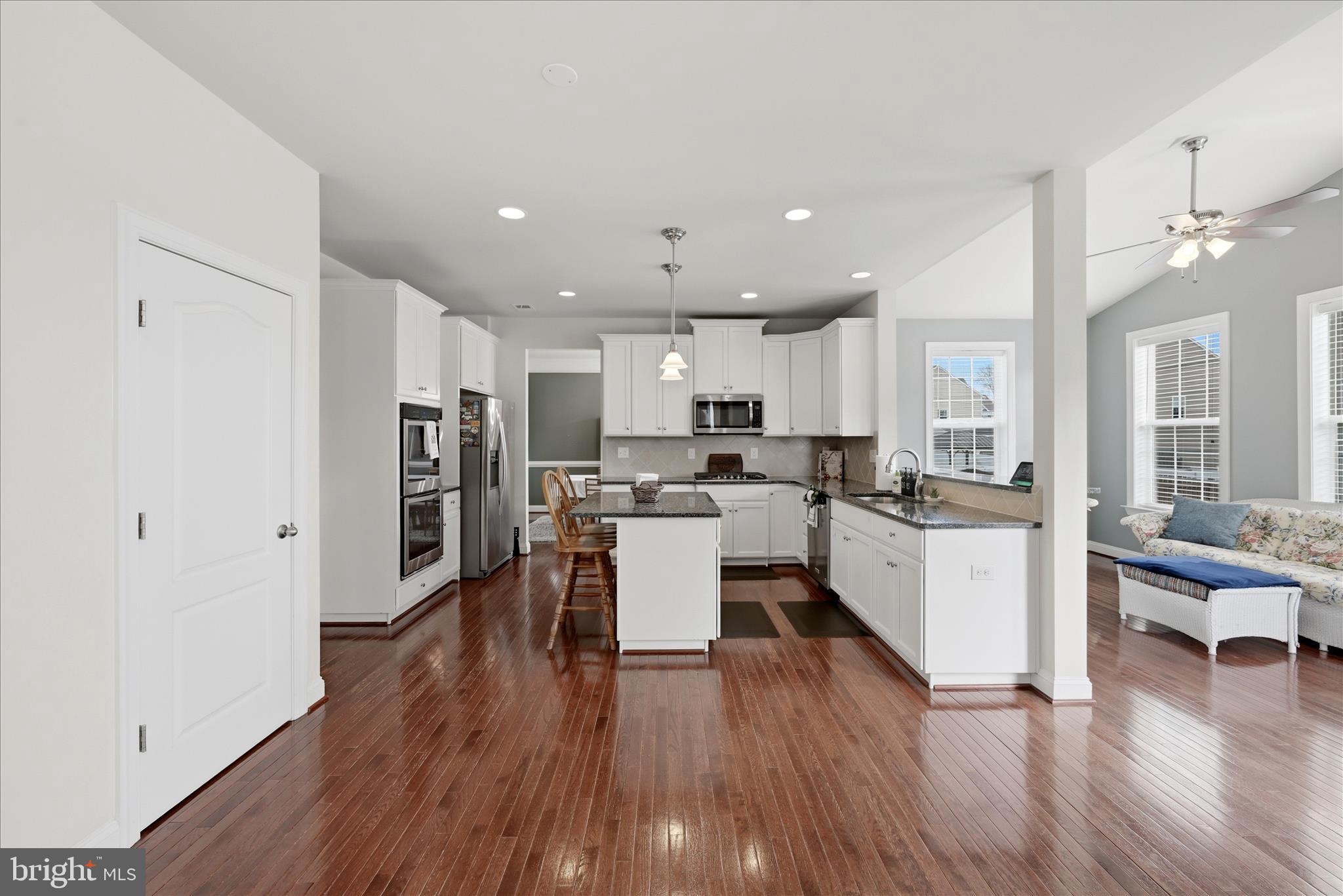 THE VILLAGE OF WASHINGTON TRAIL EAST - Residential