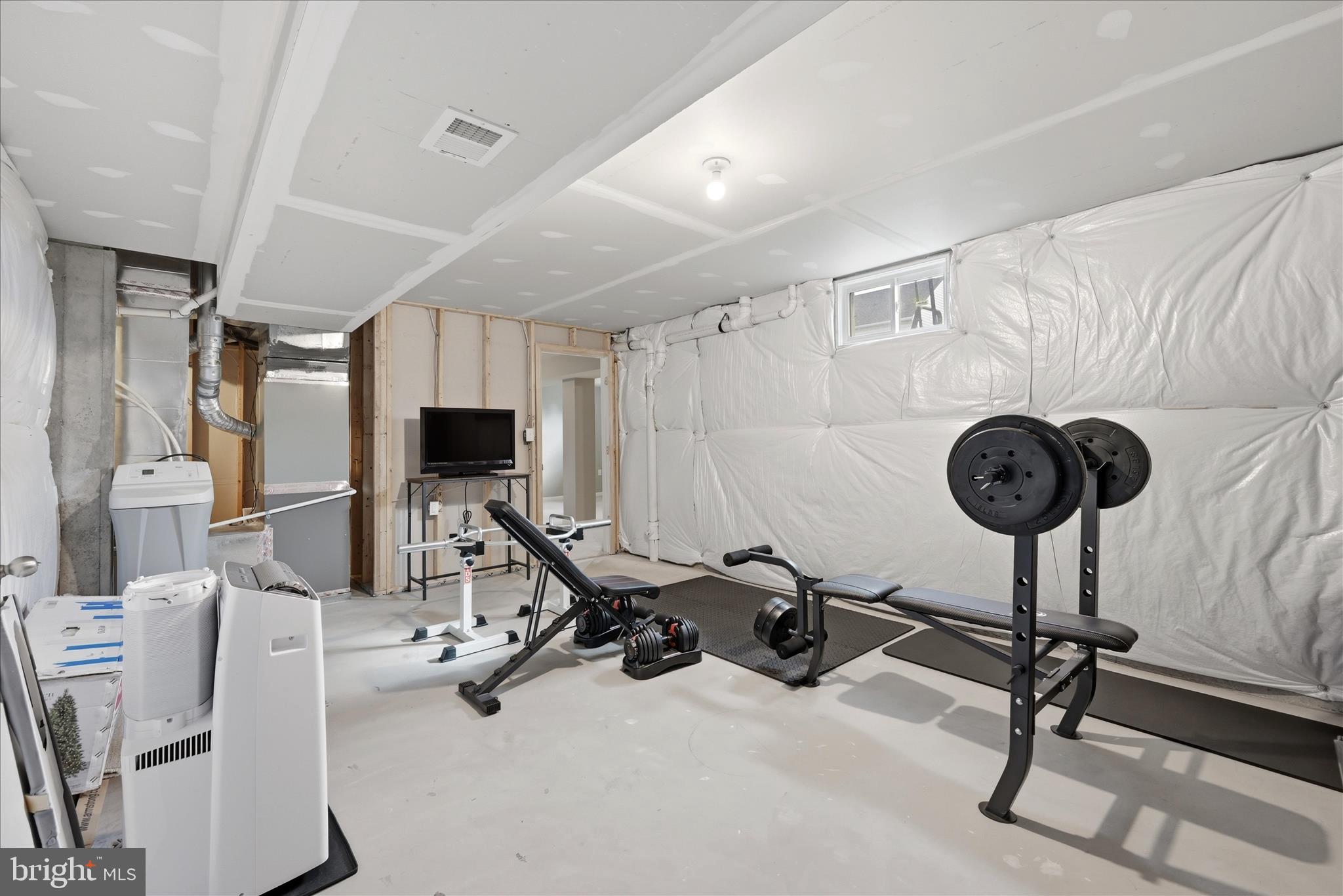 THE VILLAGE OF WASHINGTON TRAIL EAST - Residential