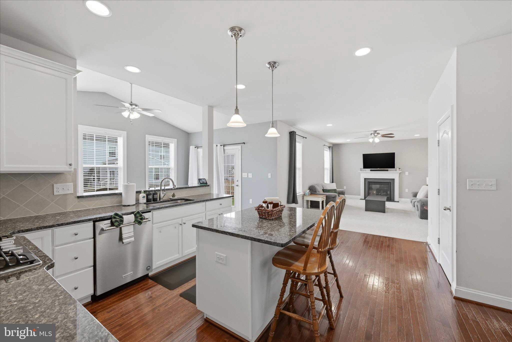 THE VILLAGE OF WASHINGTON TRAIL EAST - Residential