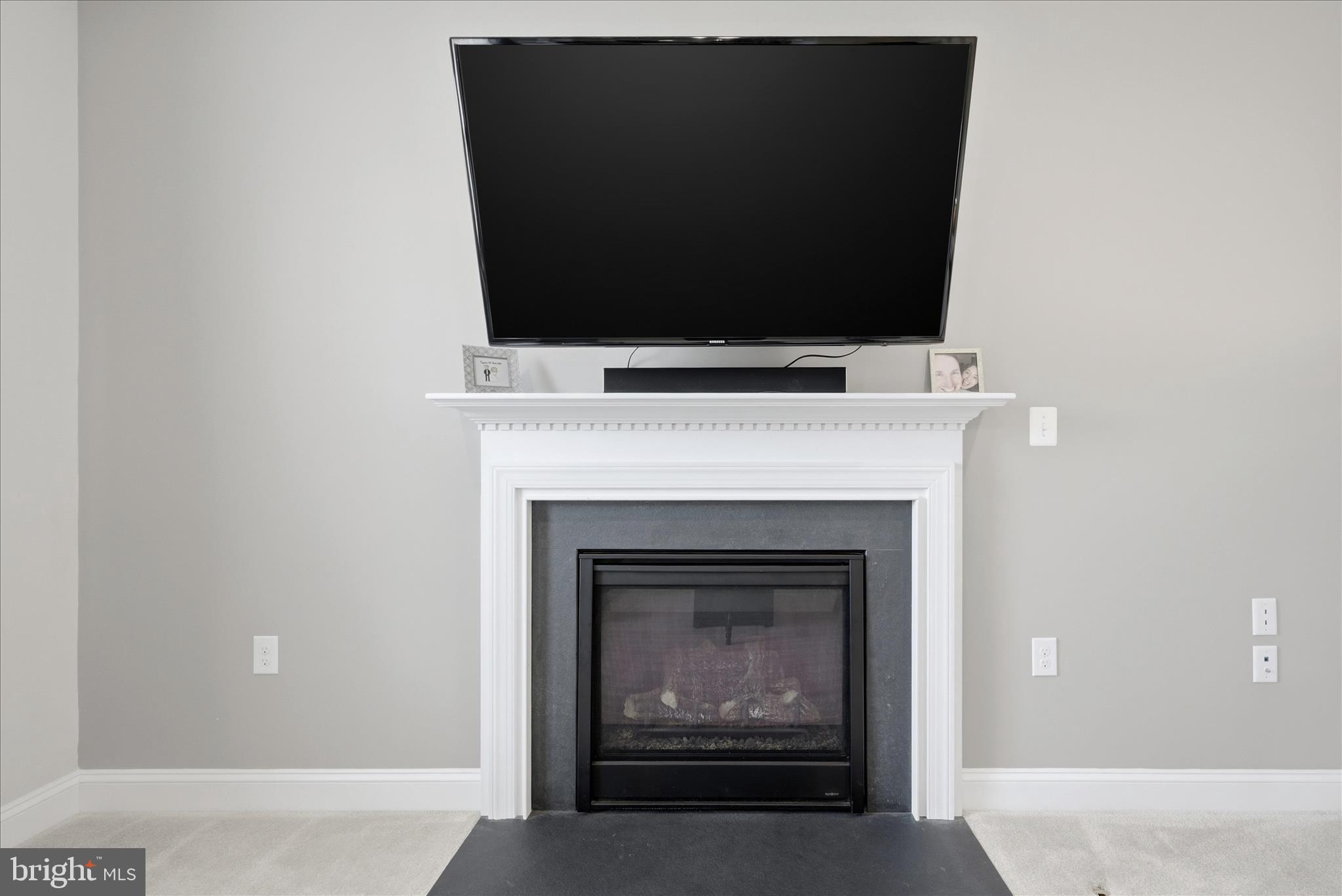 THE VILLAGE OF WASHINGTON TRAIL EAST - Residential